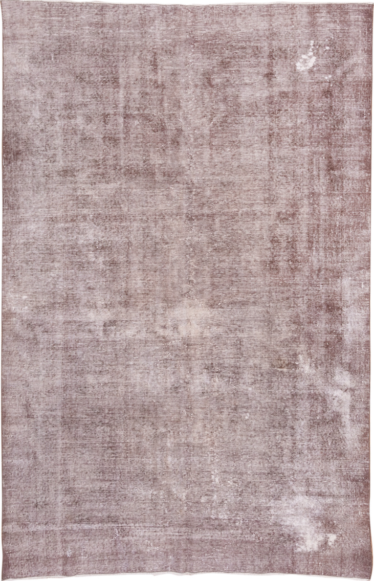 6' x 9' one-of-a-kind handmade vintage Sparta medium size rug. Color palette: gainsboro, gray, light gray, off-white, pink
