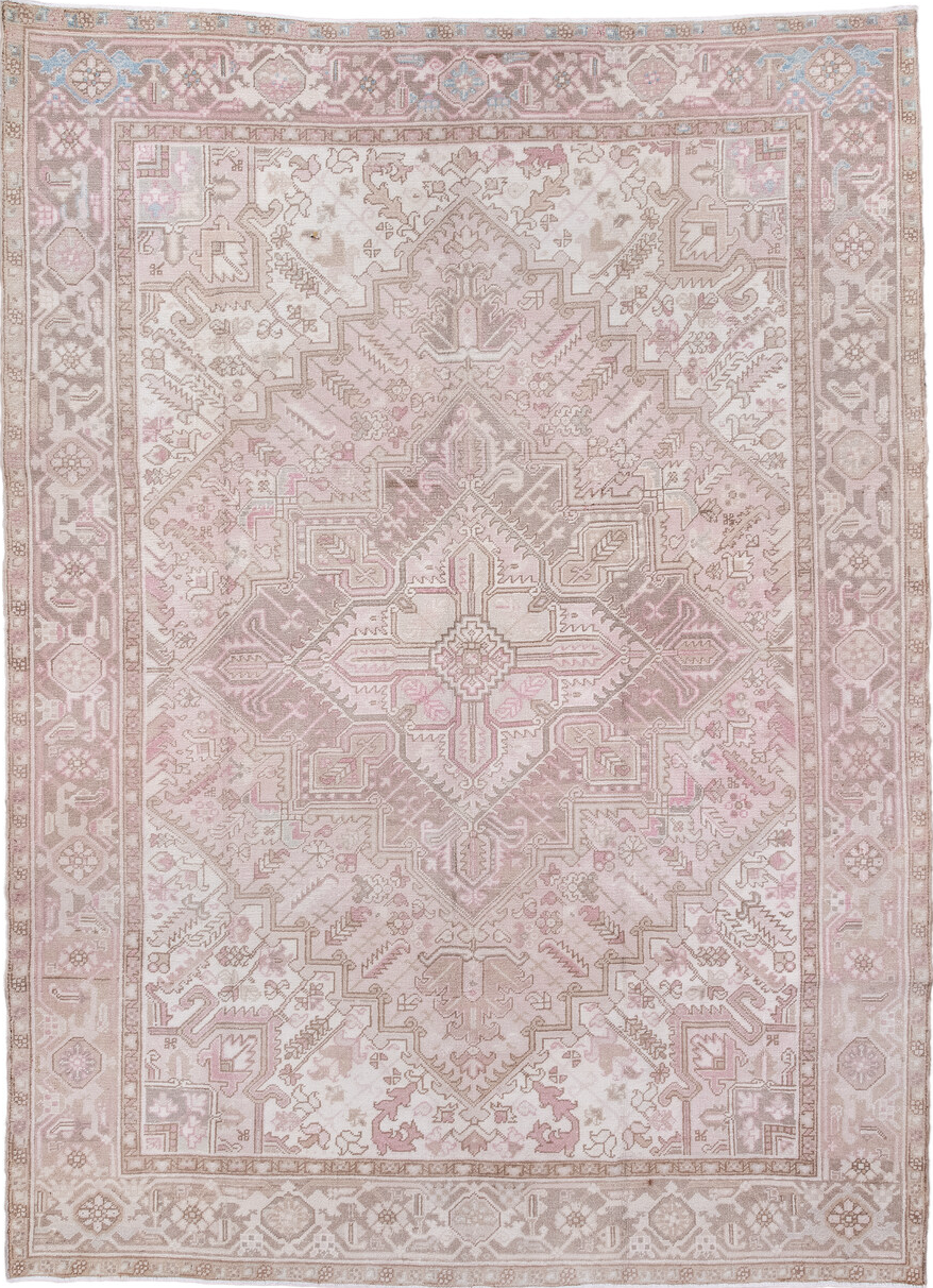 6' x 9' one-of-a-kind handmade vintage Heriz medium size rug. Color palette: brown, gainsboro, gray, light gray, off-white