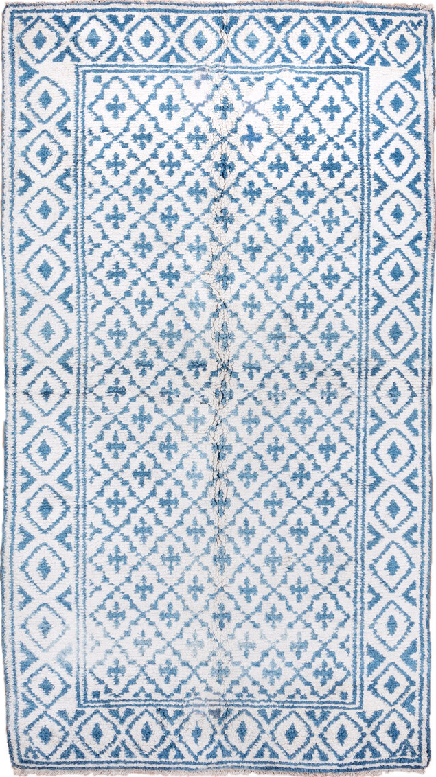 5' x 9' one-of-a-kind handmade vintage Cotton Agra medium size rug. Color palette: blue, dark gray, gainsboro, ghost white