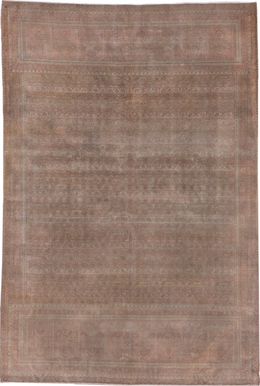 6' x 9' one-of-a-kind handmade vintage Sivas medium size rug. Color palette: brown, gray, light gray, pink
