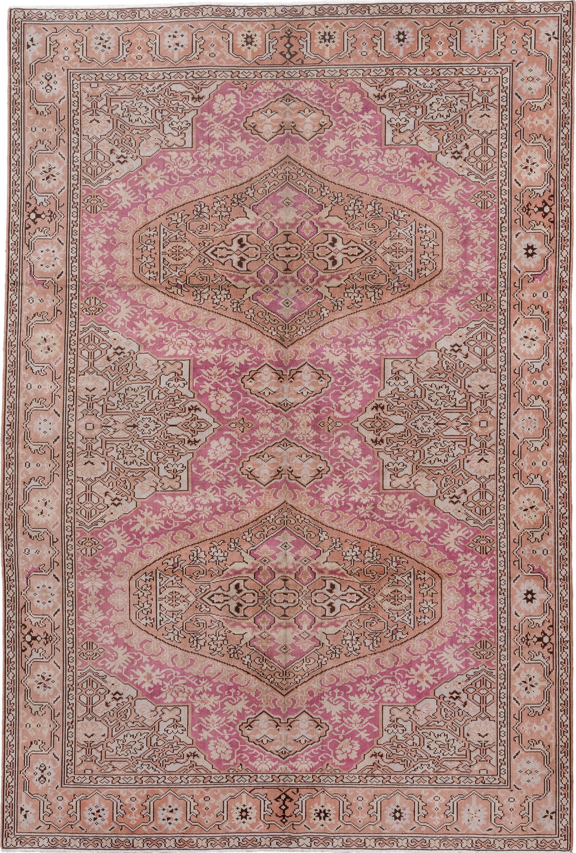 6' x 9' one-of-a-kind handmade vintage Sivas medium size rug. Color palette: brown, gray, light gray, off-white, pink, red