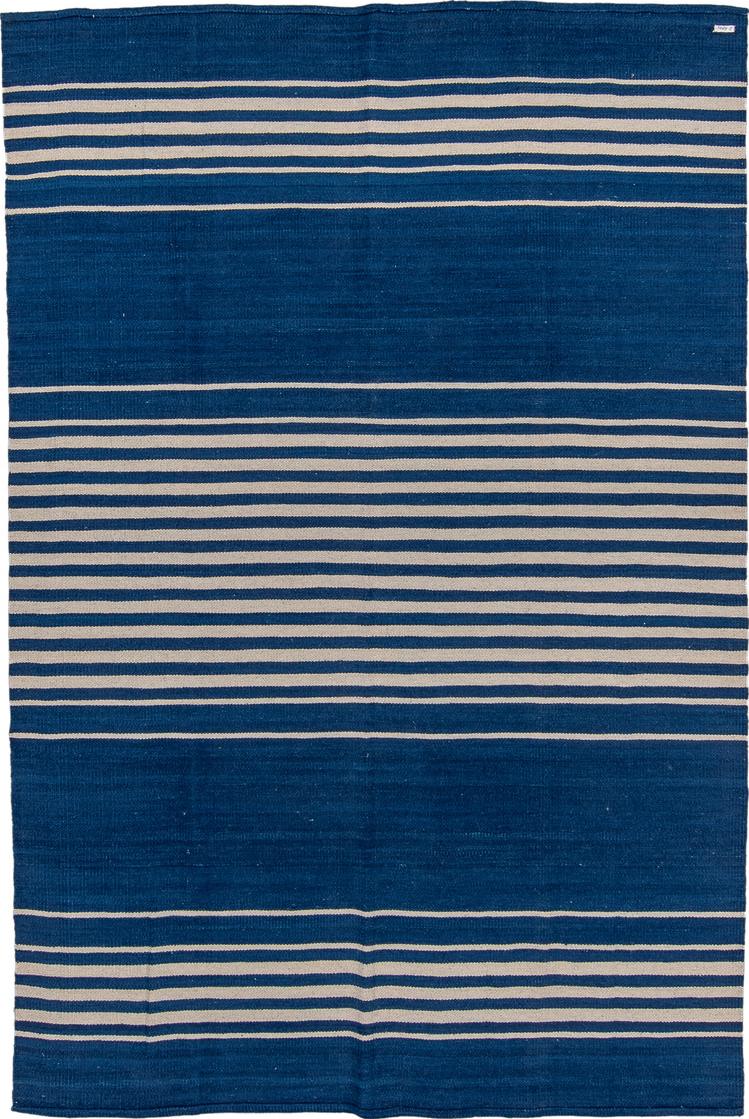 5' x 9' one-of-a-kind handmade vintage Kilim medium size rug. Color palette: gray, blue, light gray, off-white, silver