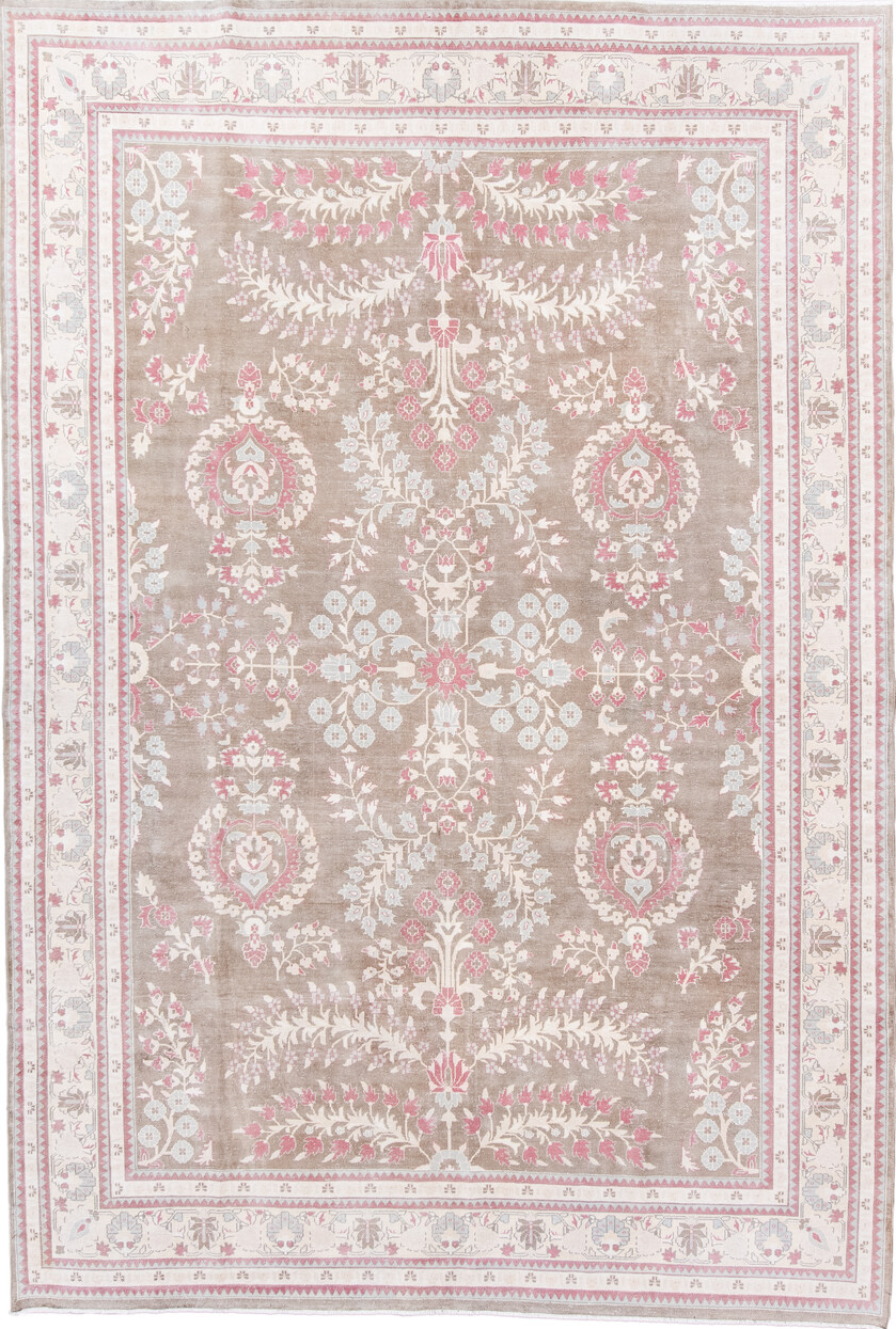 7' x 11' one-of-a-kind handmade vintage Sivas large size rug. Color palette: floral white, gainsboro, gray, light gray