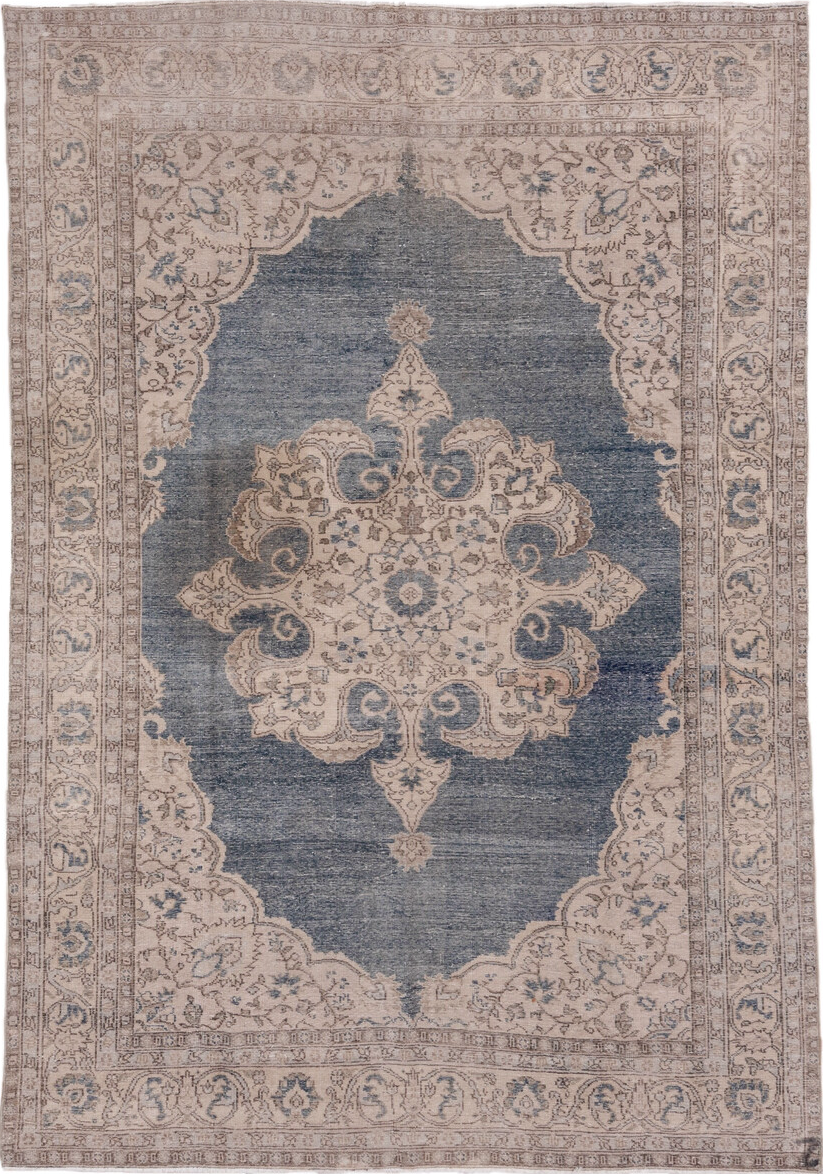 6' x 10' one-of-a-kind handmade vintage Oushak large size rug. Color palette: blue, dim gray, gray, light gray, off-white