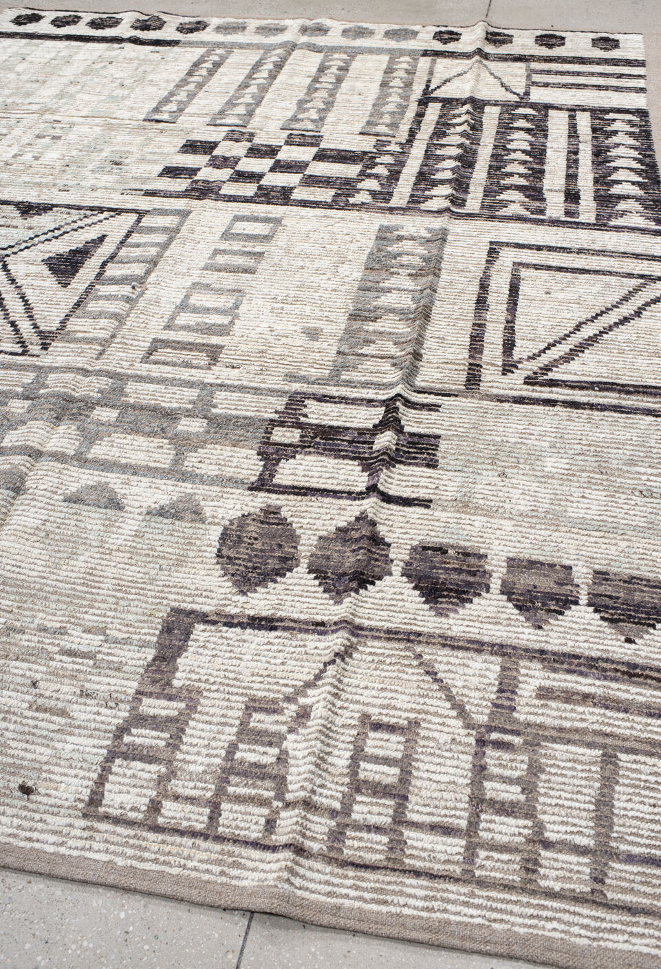 8' x 10' one-of-a-kind handmade vintage Tulu large size rug. Color palette: off-white, gray, light gray, black, gainsboro