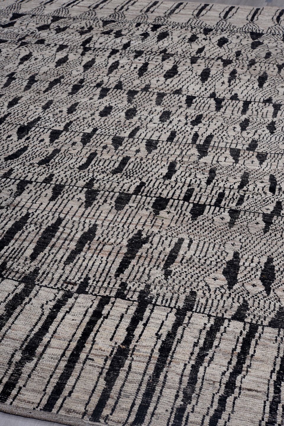 8' x 12' one-of-a-kind handmade vintage Tulu large size rug. Color palette: black, charcoal, dark gray, dim gray, gainsboro