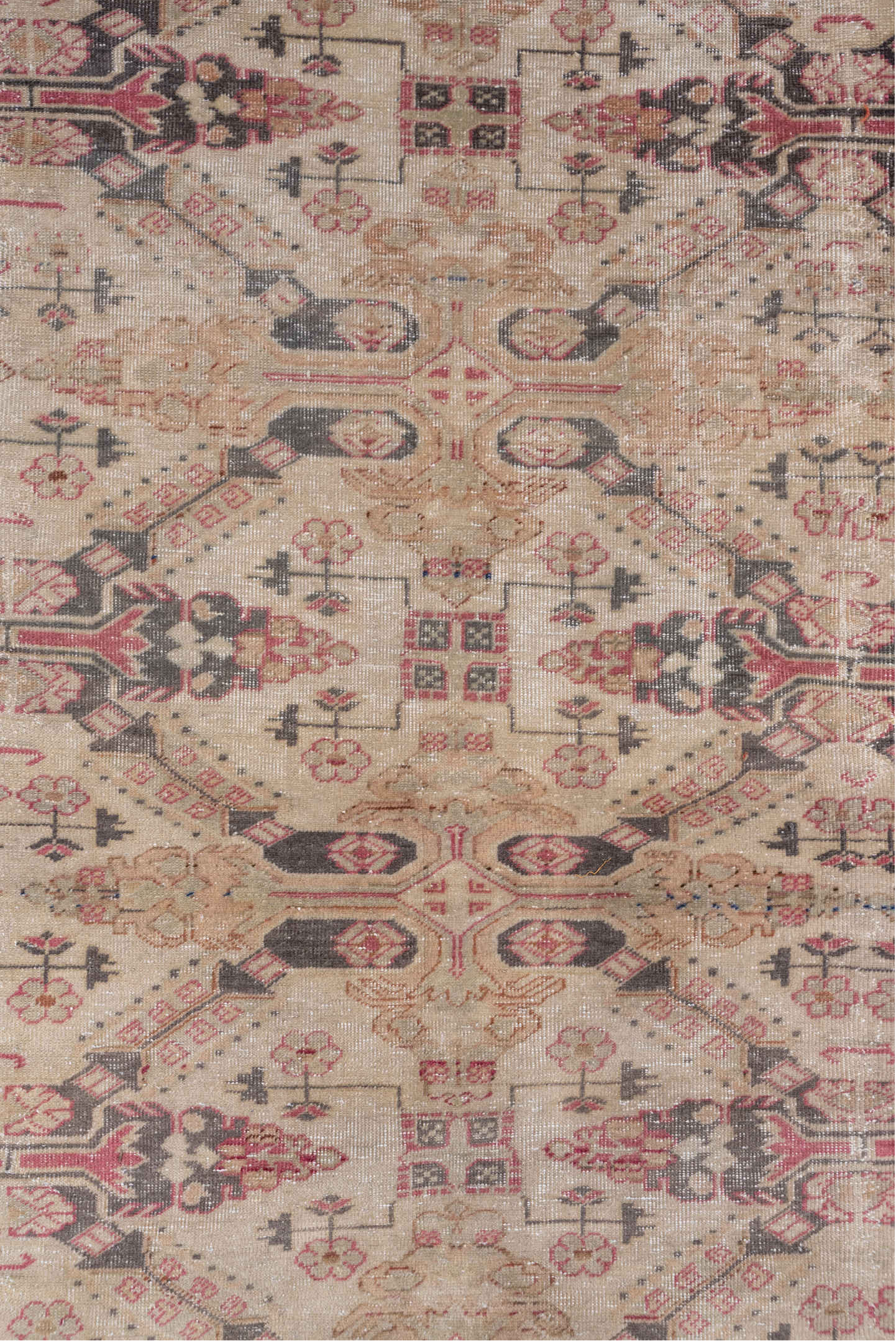 6' x 9' one-of-a-kind handmade vintage Sivas medium size rug. Color palette: brown, dark gray, dim gray, gray, light gray