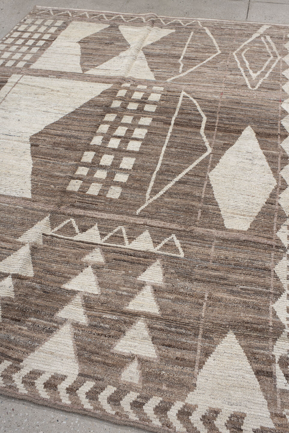 7' x 9' one-of-a-kind handmade vintage Tulu rug. Color palette: off-white, gray, light gray, black, blue, pink, gainsboro