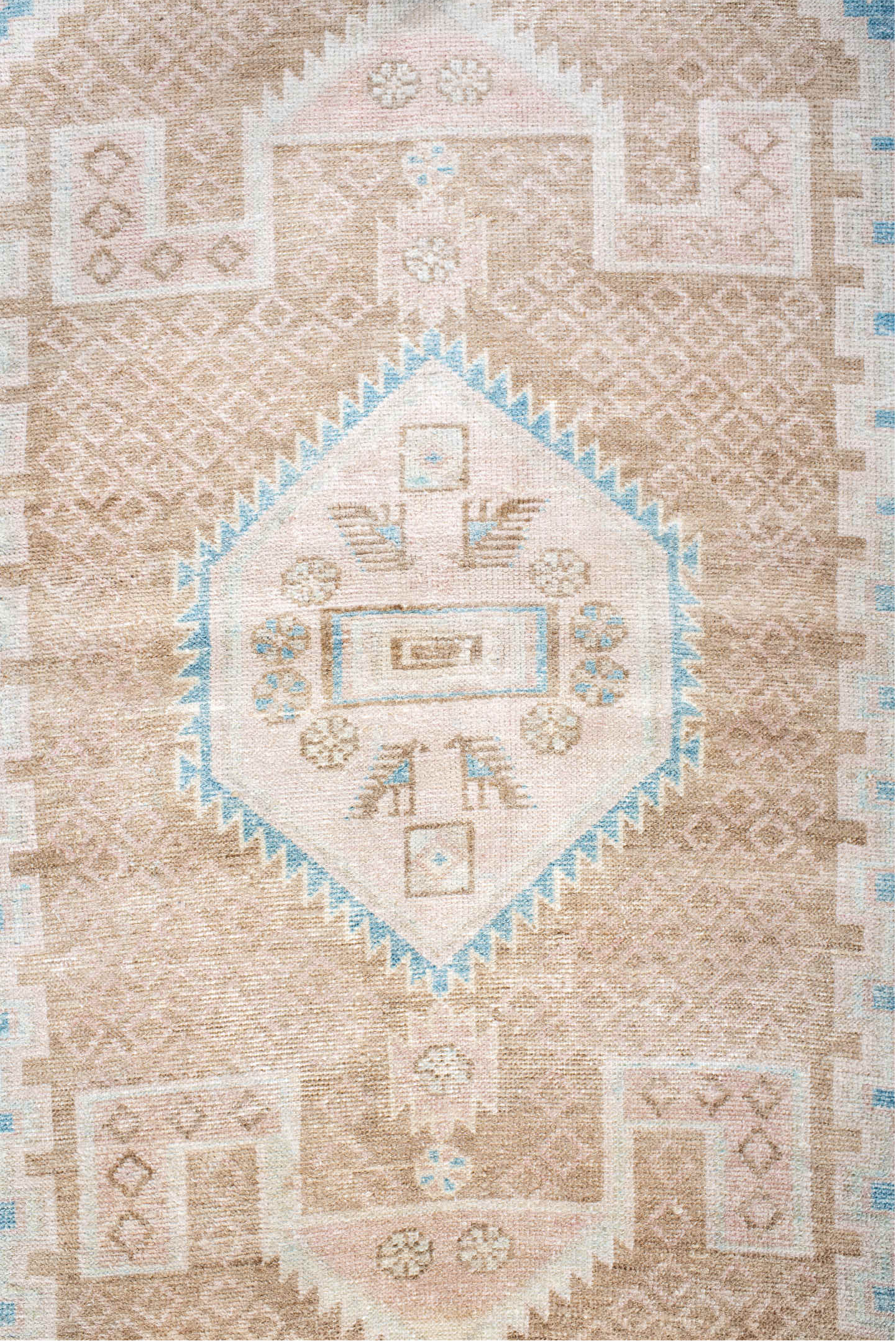 4' x 6' one-of-a-kind handmade vintage Hamadan small size rug. Color palette: dark gray, floral white, gainsboro, gray