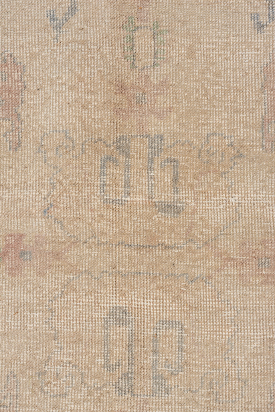 5' x 8' one-of-a-kind handmade vintage Oushak medium size rug. Color palette: antiquewhite, brown, dim gray, gray