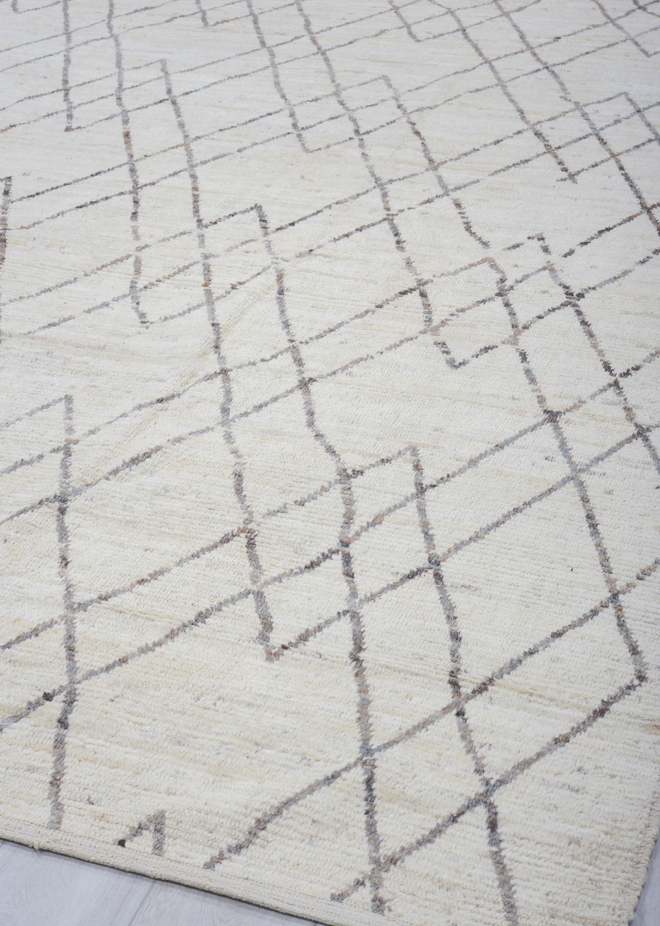 9' x 11' one-of-a-kind handmade vintage Tulu large size rug. Color palette: dark gray, dim gray, gainsboro, gray, light gray