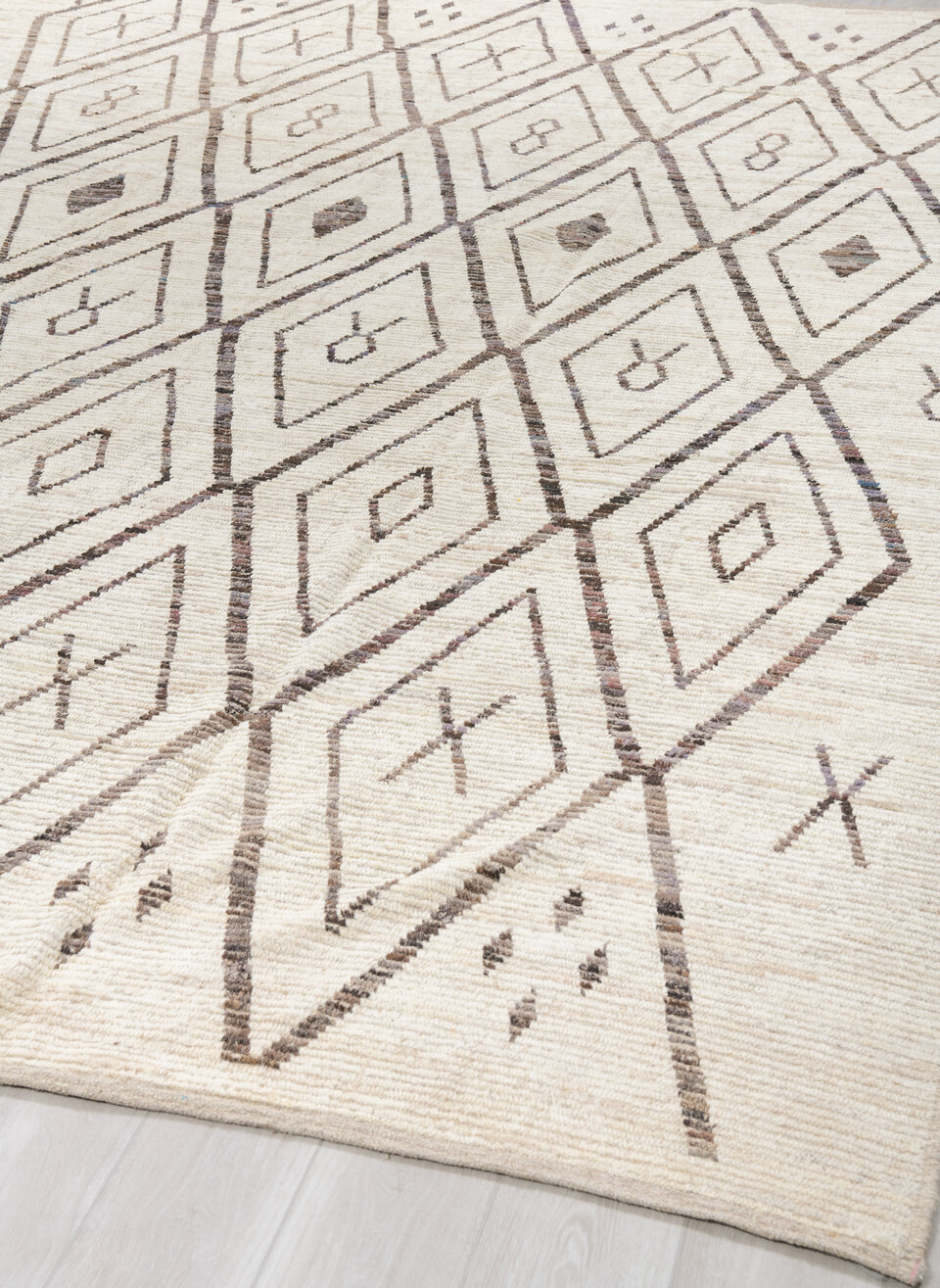 10' x 14' one-of-a-kind handmade vintage Tulu large size rug. Color palette: floral white, gainsboro, gray, light gray