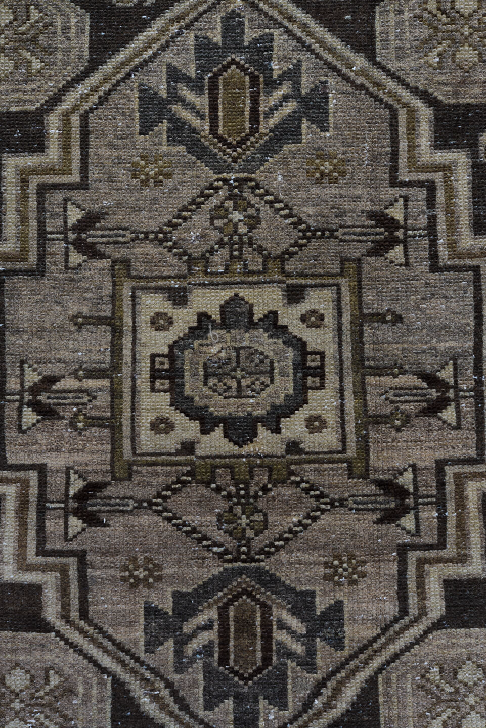 4' x 6' one-of-a-kind handmade vintage Malayer small size rug. Color palette: black, dim gray, gainsboro, gray, light gray