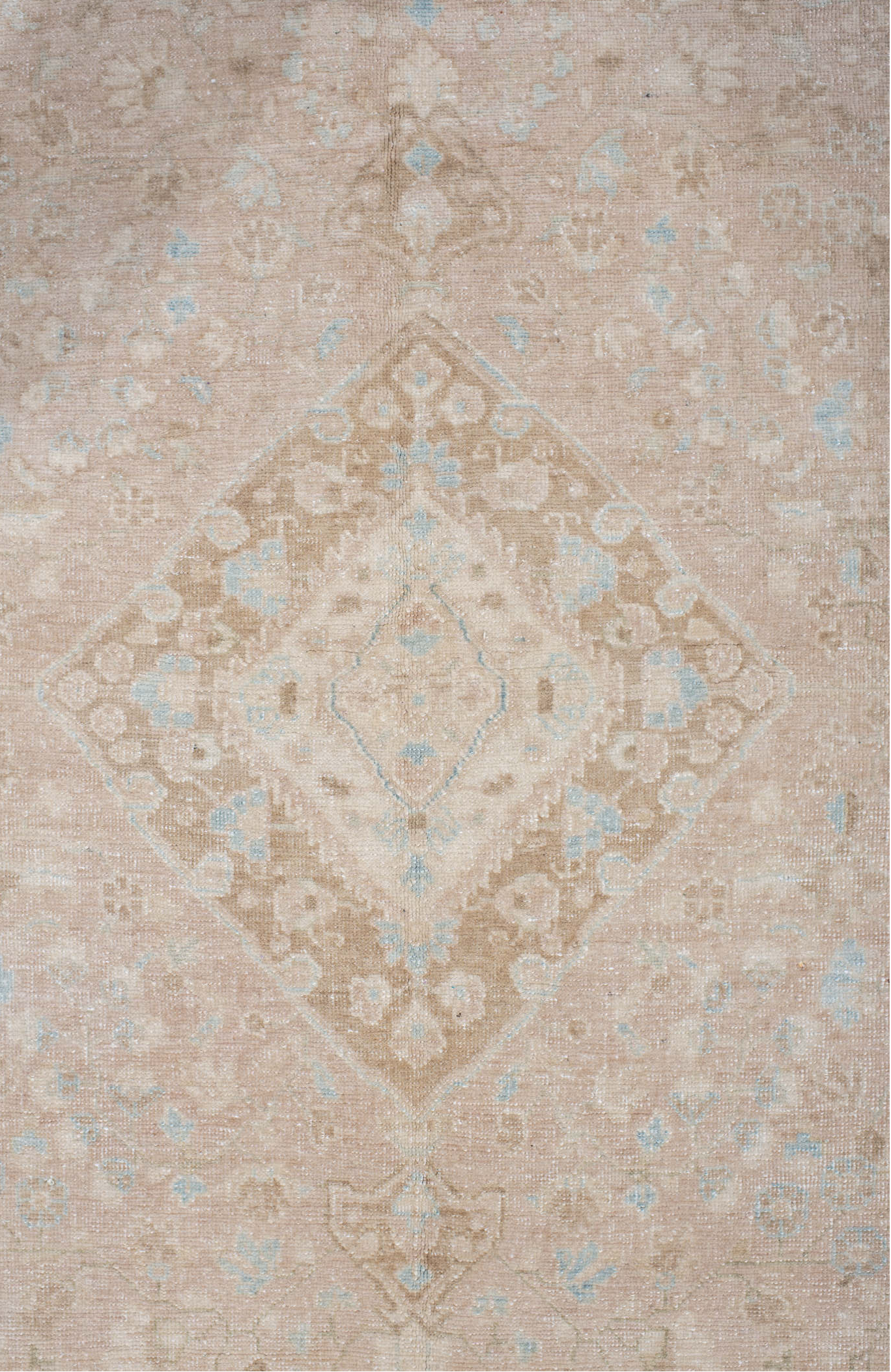 3' x 5' one-of-a-kind handmade vintage Sarouk small size rug. Color palette: brown, dark gray, gainsboro, gray, light gray