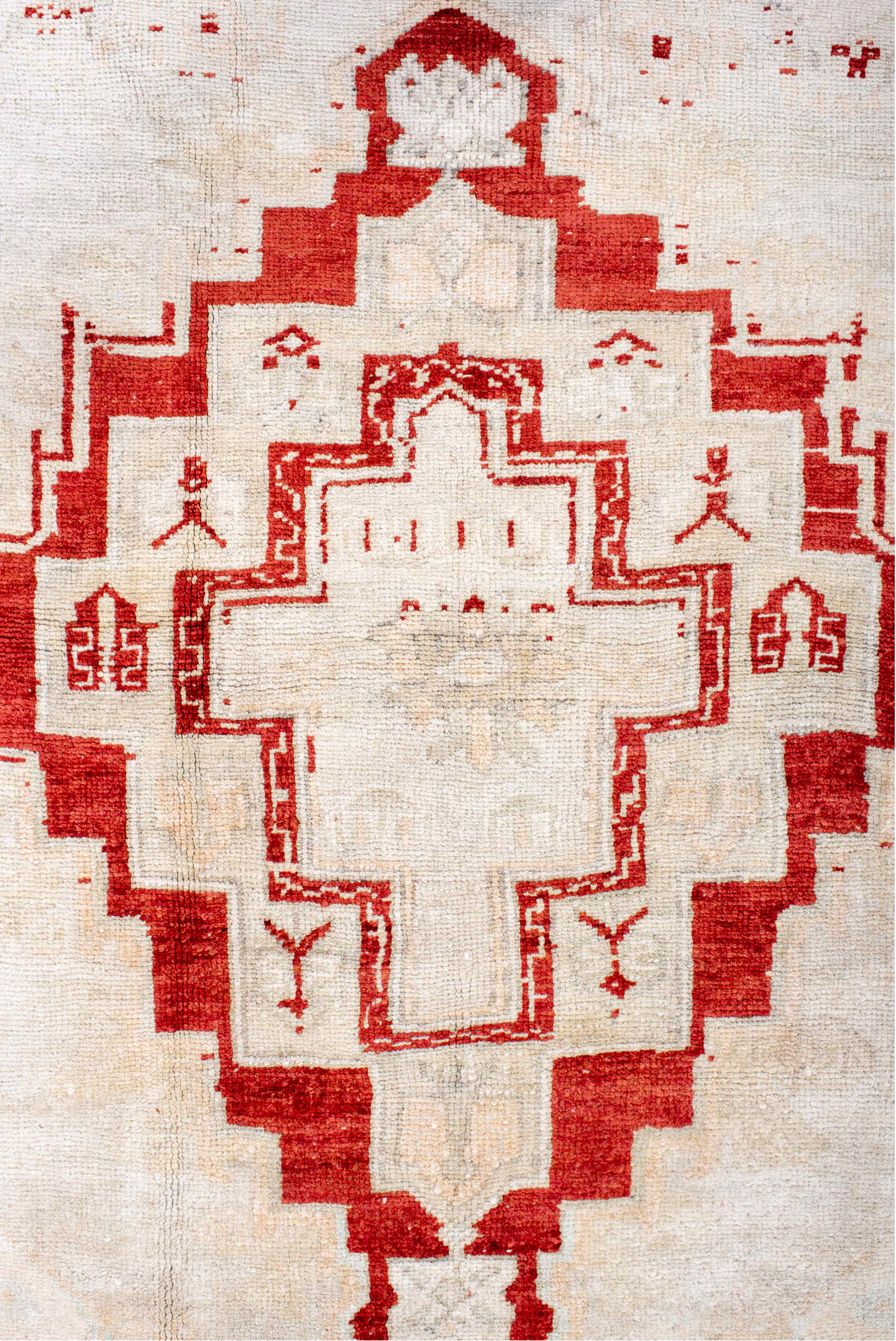 4' x 5' one-of-a-kind handmade vintage Anatol small size rug. Color palette: antiquewhite, brown, dark red, fire brick, gray