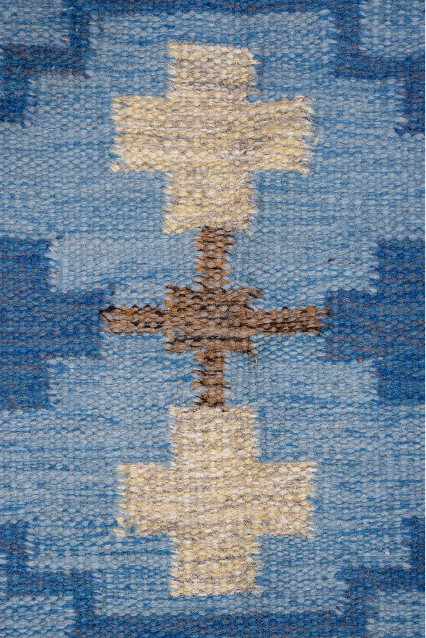 5' x 7' one-of-a-kind handmade vintage Rollaken rug. Color palette: blue, brown, gainsboro, gray, light blue, light gray