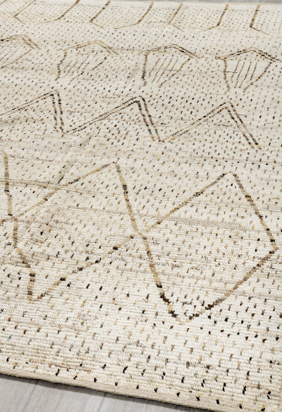 8' x 10' one-of-a-kind handmade vintage Tulu large size rug. Color palette: beige, black, brown, gray, light gray, linen