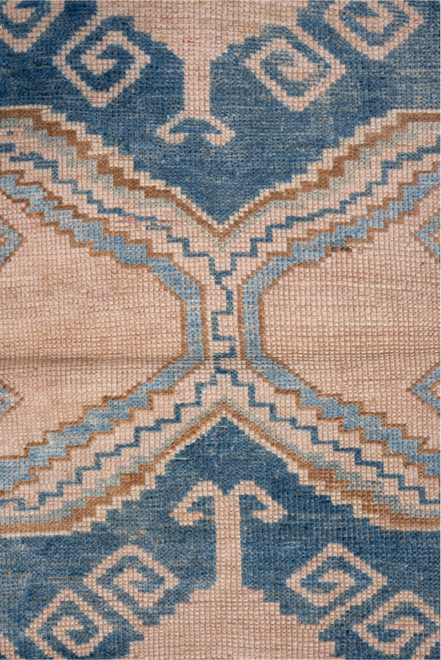 4' x 6' one-of-a-kind handmade vintage Oushak small size rug. Color palette: arapawa, blue, brown, gray, light blue