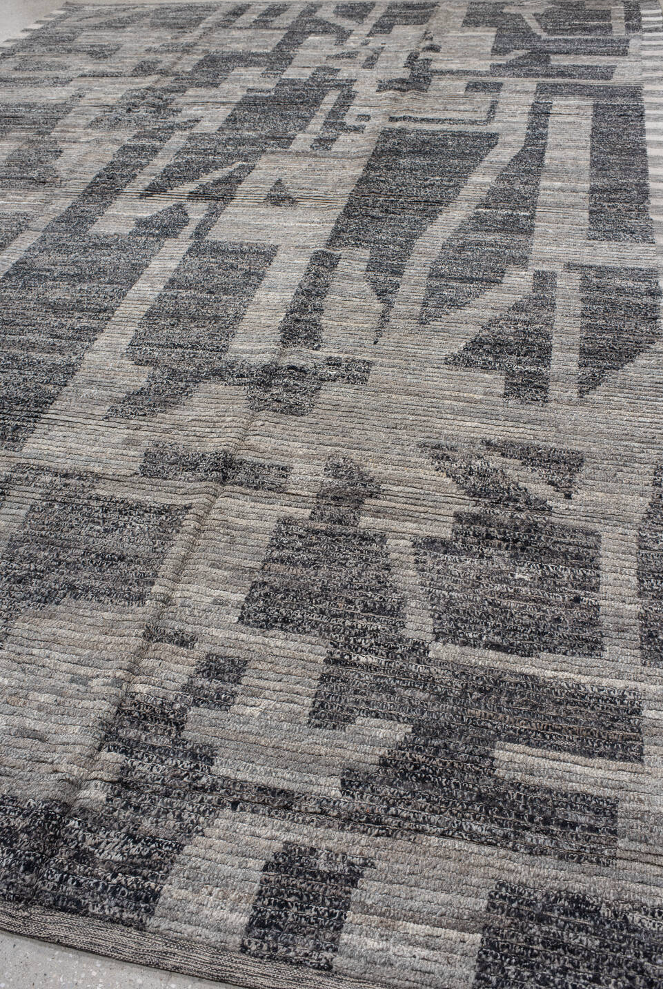 9' x 14' one-of-a-kind handmade vintage Tulu large size rug. Color palette: gray, light gray, off-white, black, blue, silver