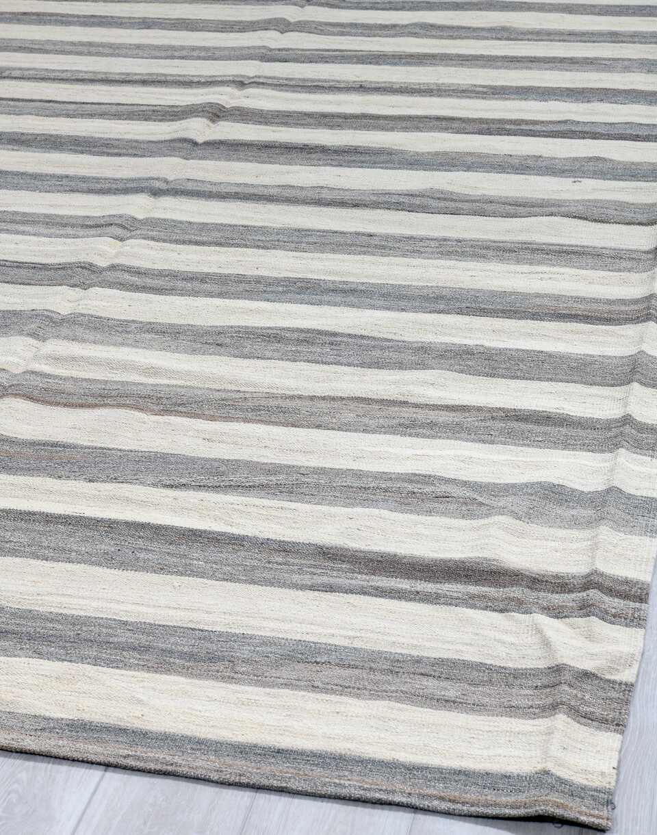 10' x 13' one-of-a-kind handmade vintage Kilim large size rug. Color palette: black, dark gray, dim gray, gainsboro, gray