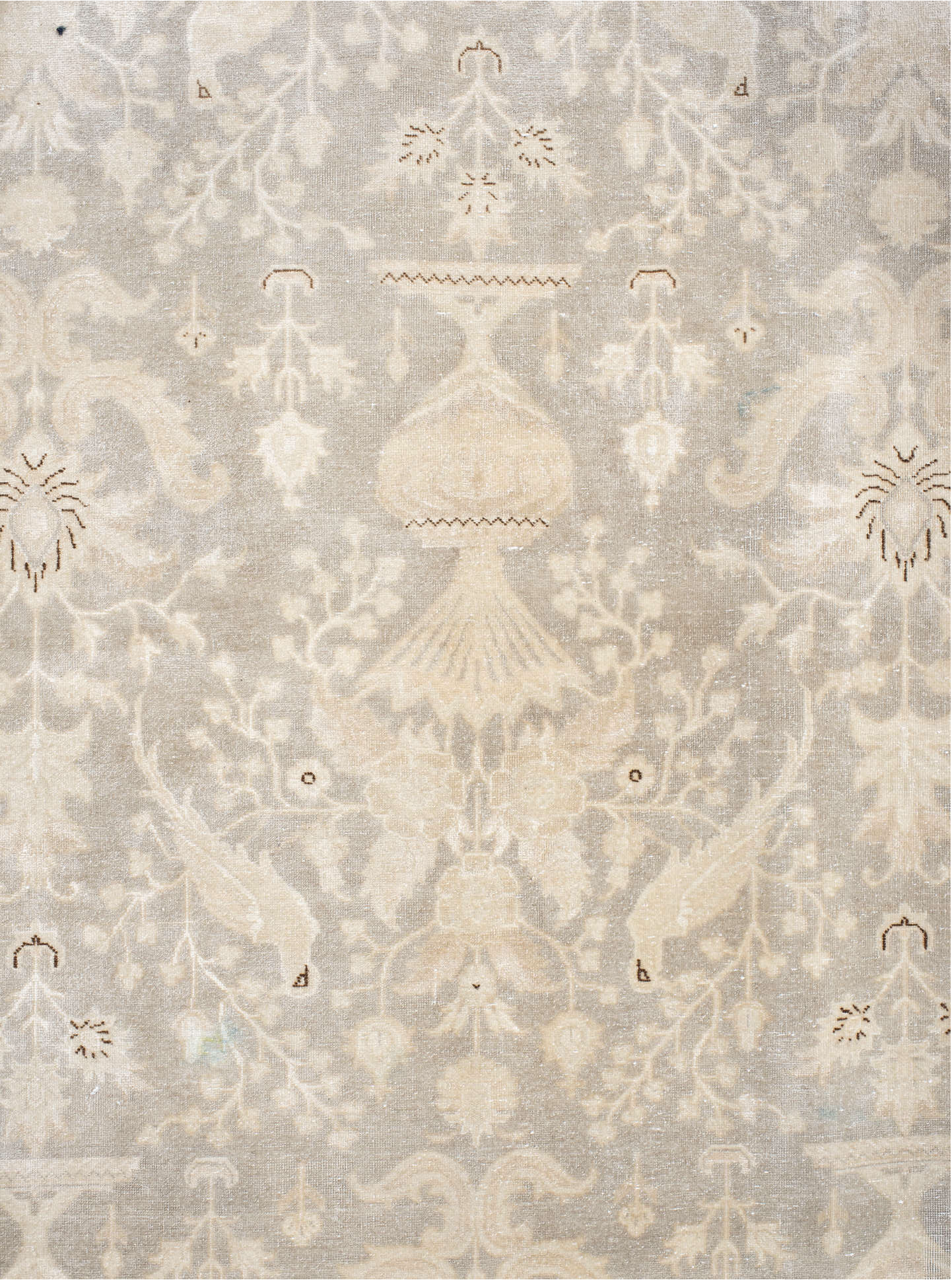 8' x 11' one-of-a-kind handmade vintage Sivas large size rug. Color palette: antiquewhite, gainsboro, gray, light gray