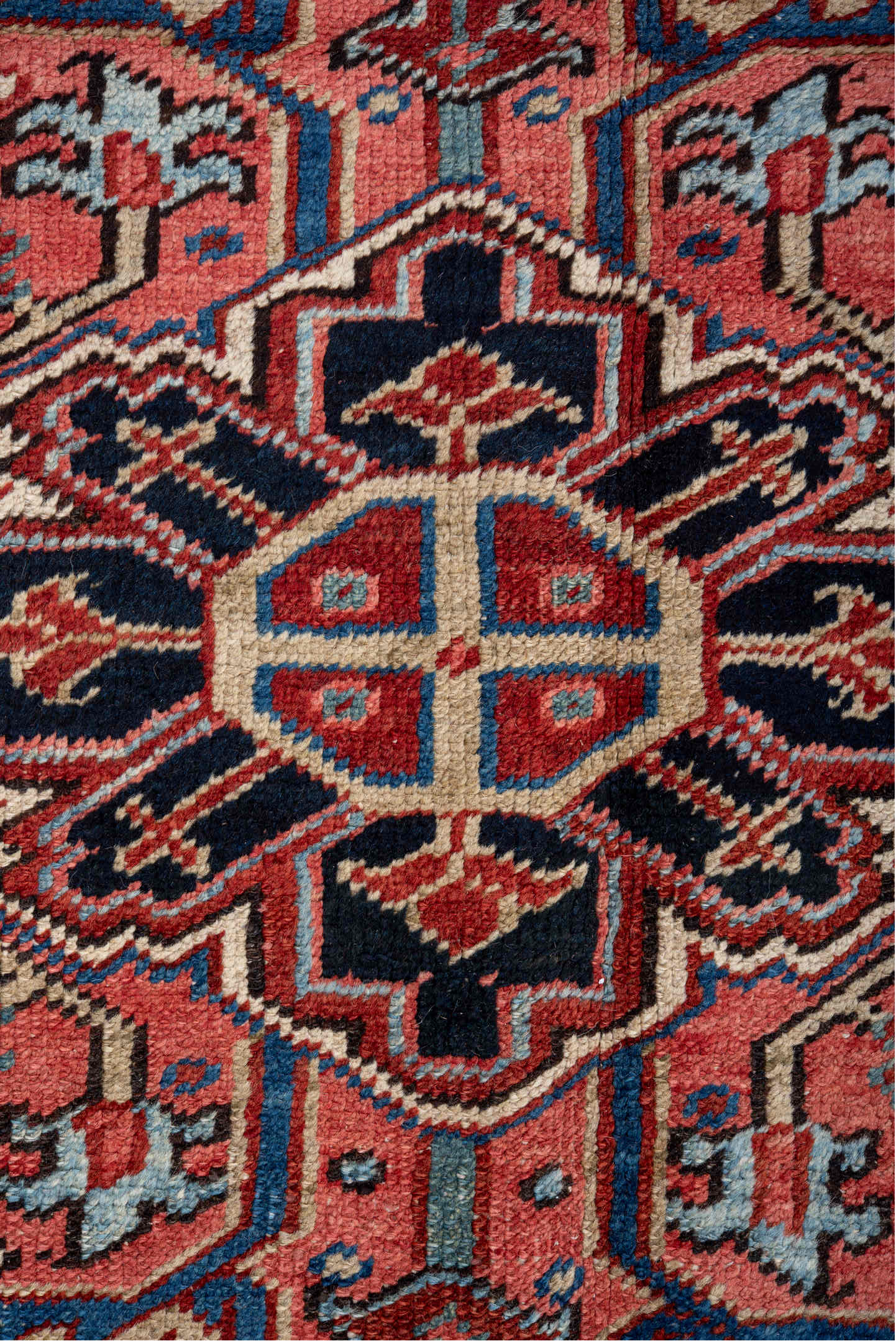 9' x 12' one-of-a-kind handmade vintage Heriz large size rug. Color palette: antiquewhite, blue, brown, dark gray, gray