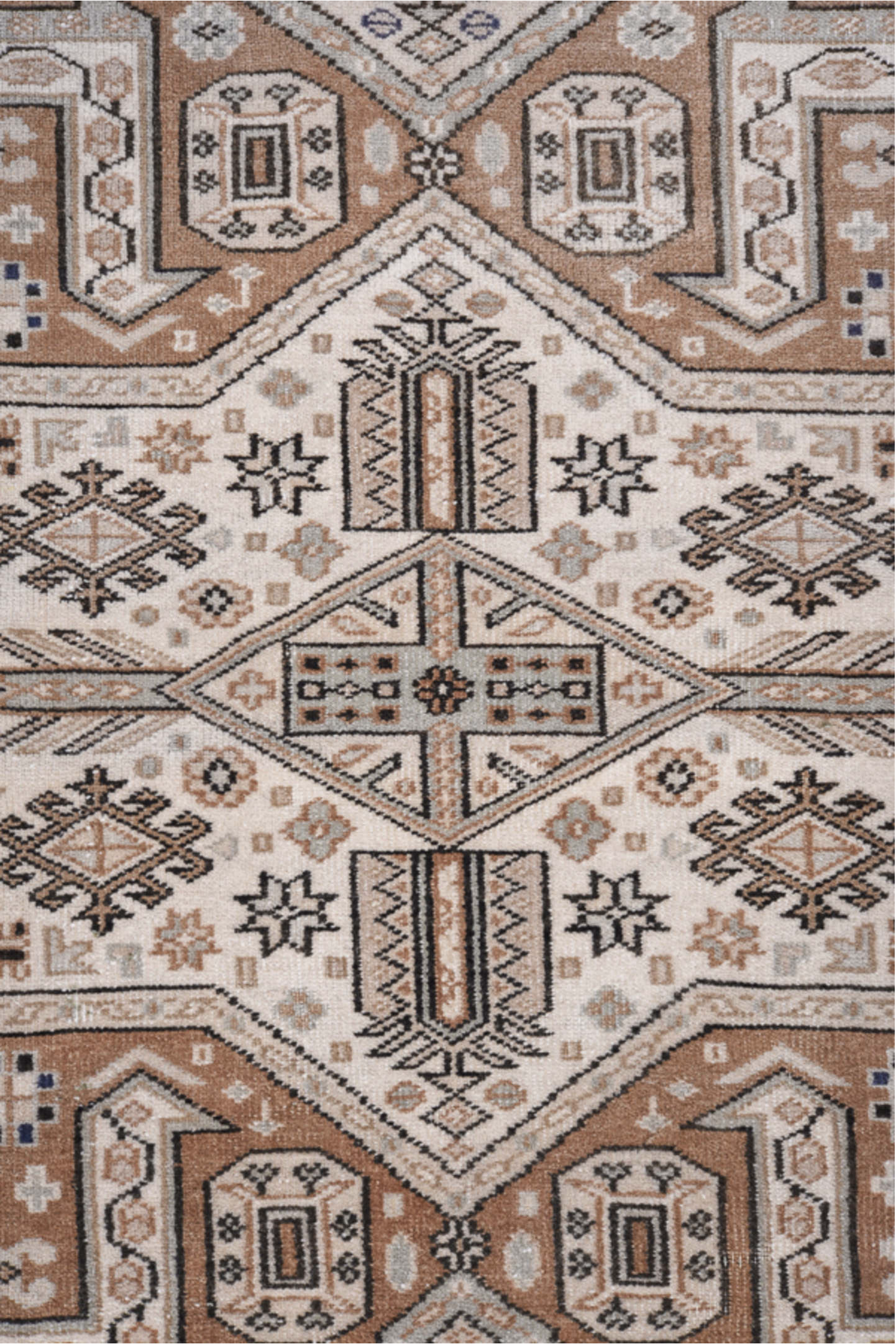 4' x 6' one-of-a-kind handmade vintage Pakistan small size rug. Color palette: black, blue, dim gray, fiord, gray