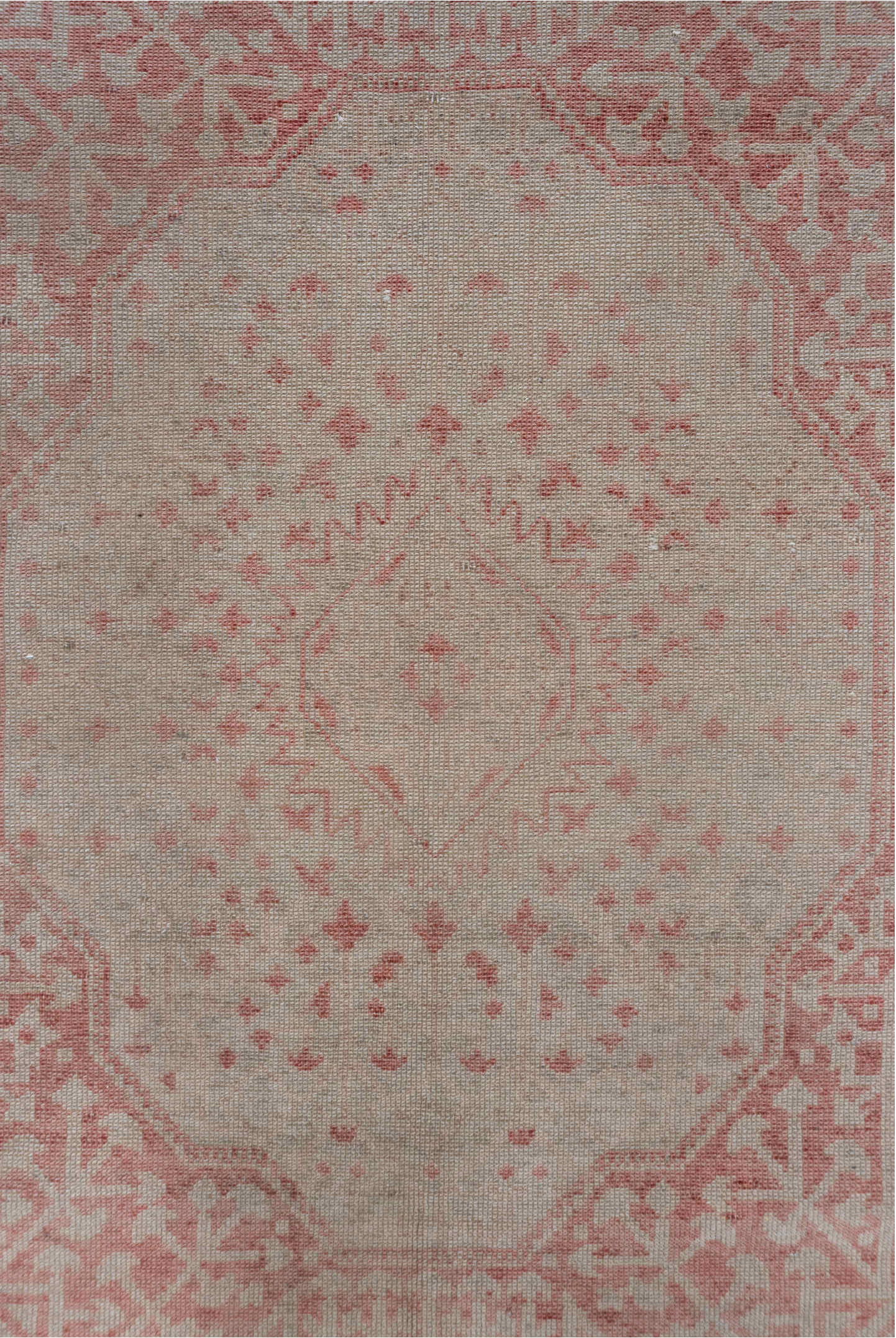 4' x 7' one-of-a-kind handmade vintage Sivas rug. Color palette: gray, pink