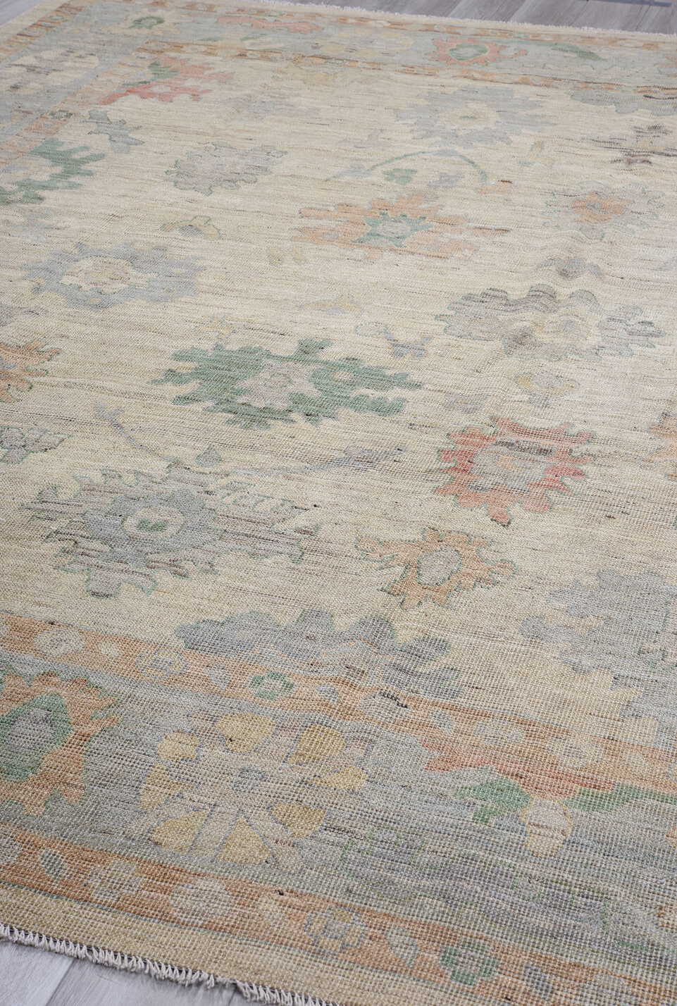 9' x 11' one-of-a-kind handmade vintage Oushak large size rug. Color palette: gray, light gray, off-white, brown, pink