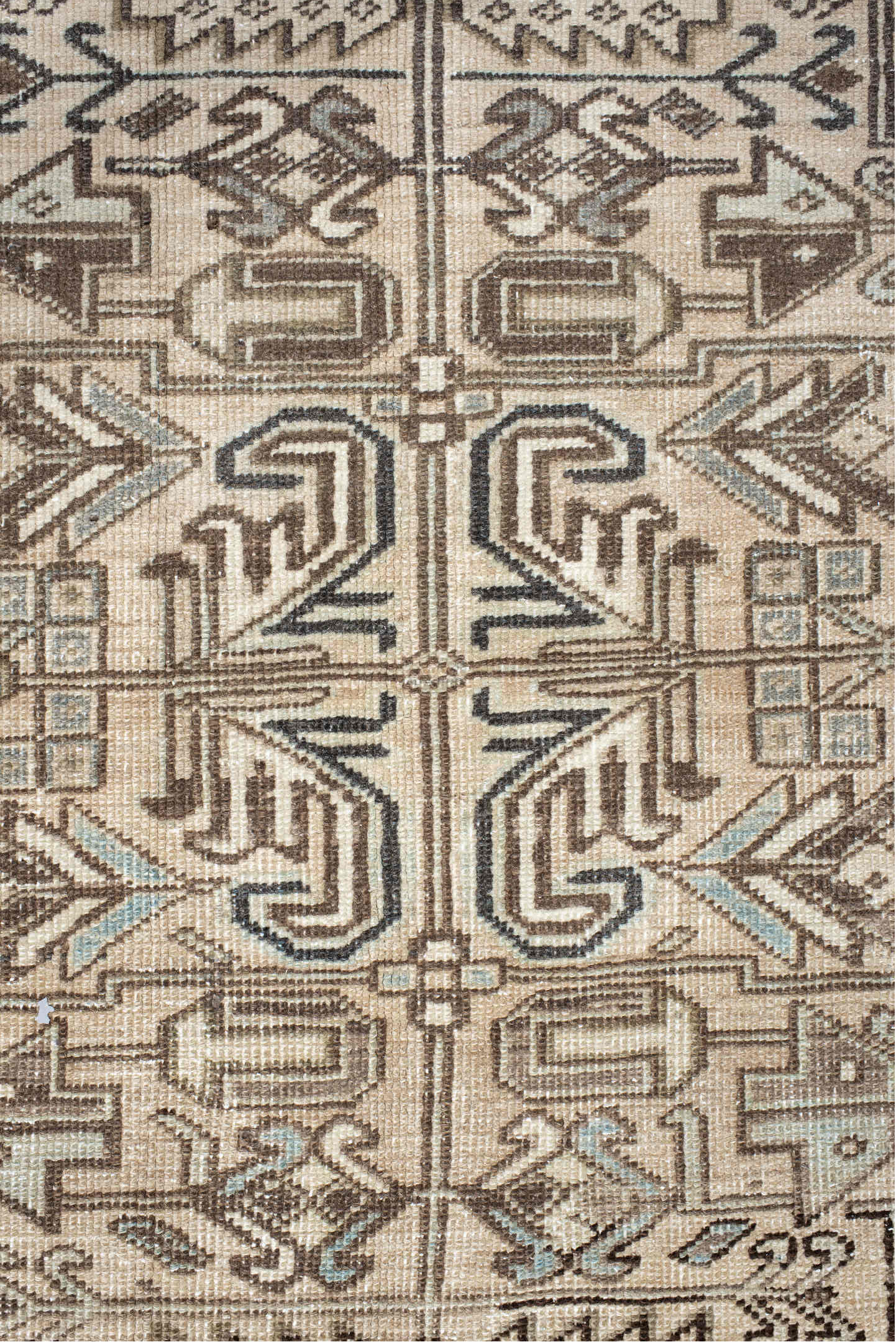 6' x 8' one-of-a-kind handmade vintage Heriz medium size rug. Color palette: antiquewhite, black, brown, gray, light gray