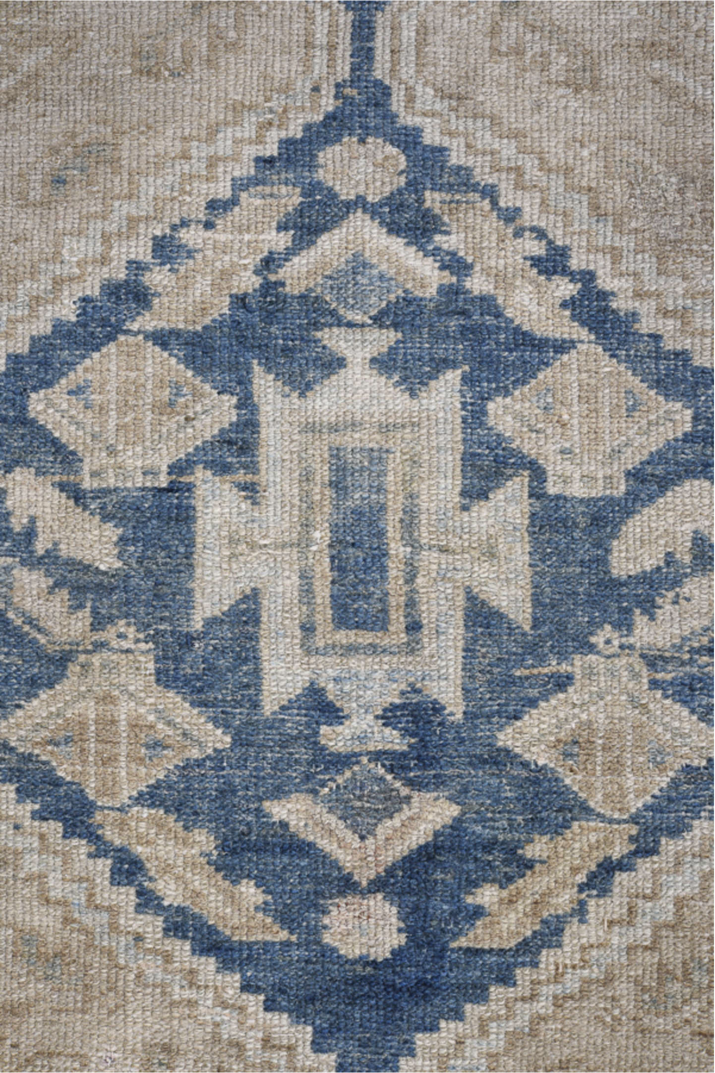 4' x 6' one-of-a-kind handmade vintage Malayer small size rug. Color palette: gray, blue, light gray, off-white, pink