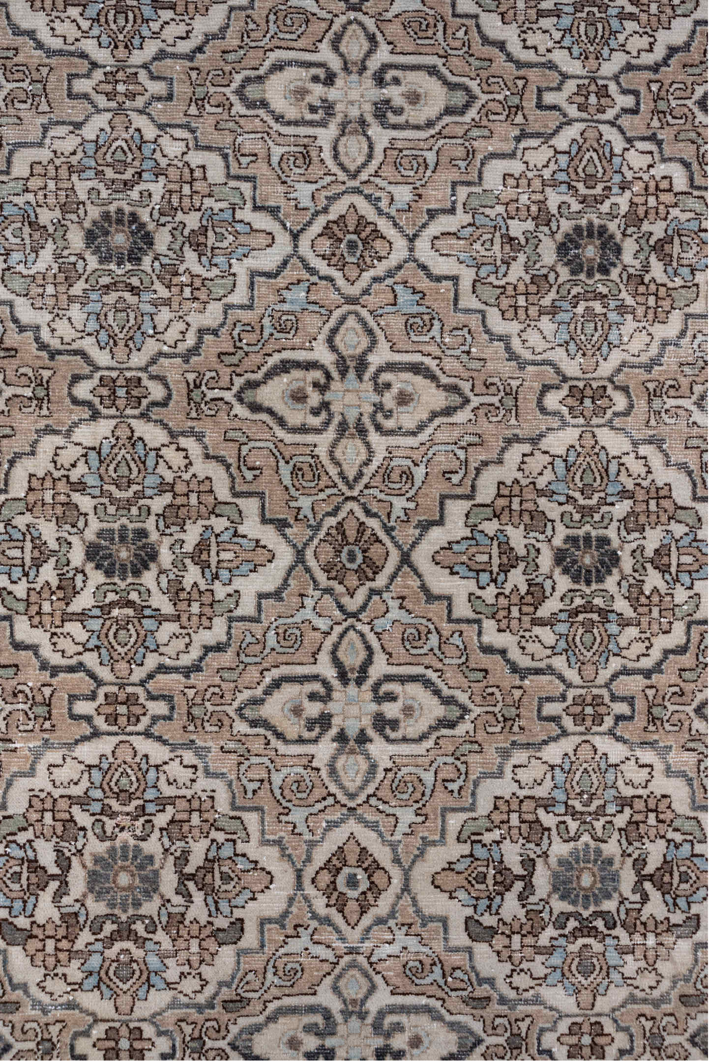 4' x 6' one-of-a-kind handmade vintage Malayer small size rug. Color palette: brown, dark gray, dim gray, gray, light gray