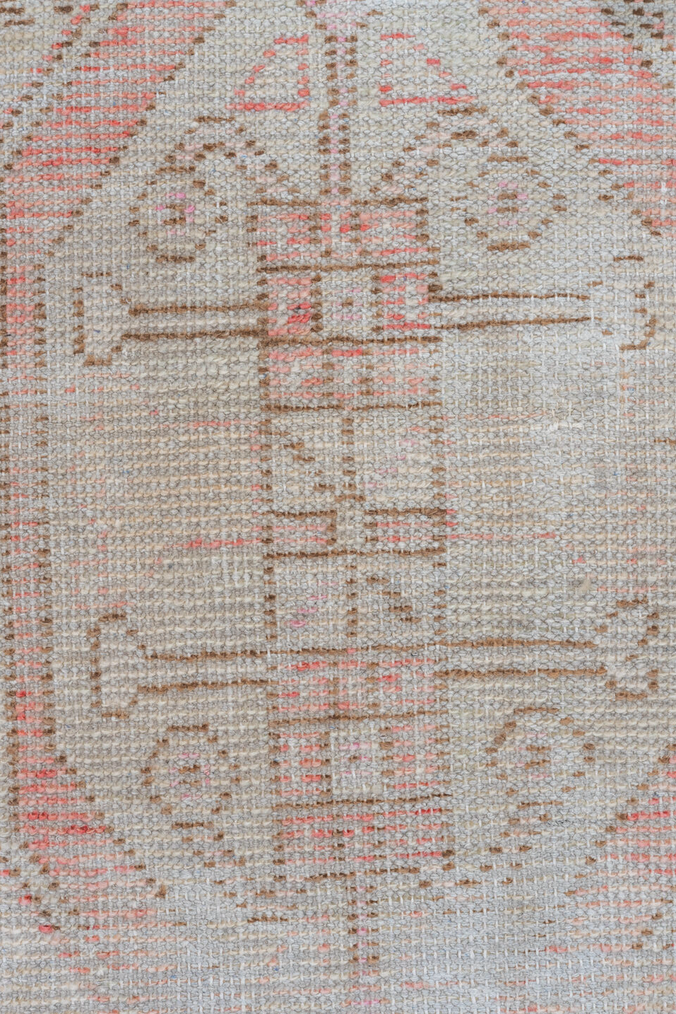 2' x 3' one-of-a-kind handmade vintage Oushak small size rug. Color palette: gainsboro, gray, indian red, light gray