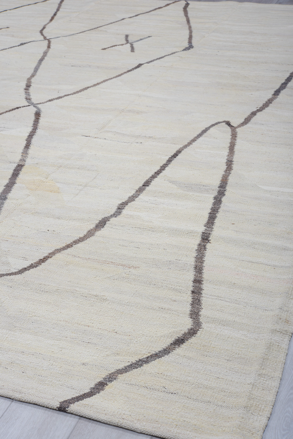 10' x 13' one-of-a-kind handmade vintage Kilim large size rug. Color palette: dark gray, gainsboro, gray, light gray