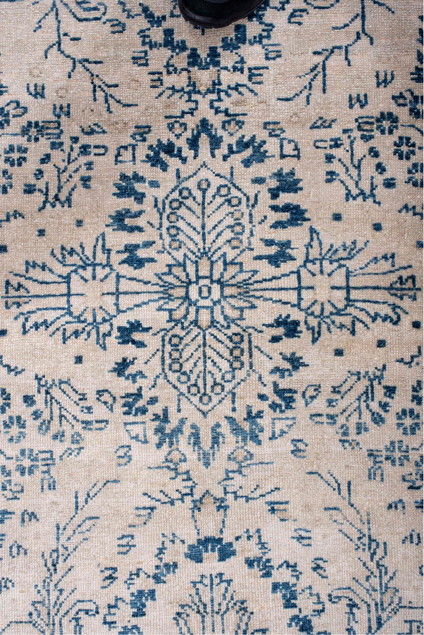 3' x 5' one-of-a-kind handmade vintage Hamadan small size rug. Color palette: arapawa, blue, dark gray, gainsboro, gray
