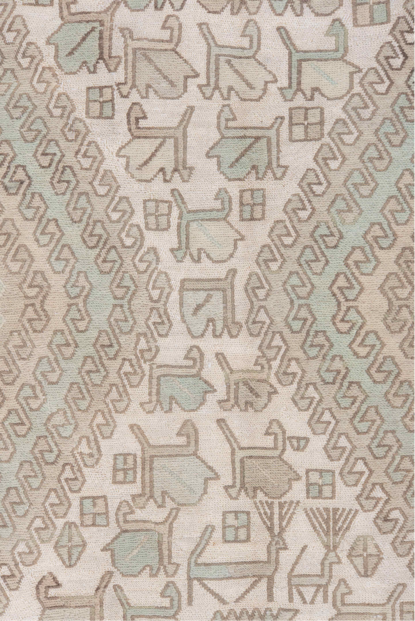 4' x 6' one-of-a-kind handmade vintage Sumak small size rug. Color palette: brown, gray, light gray, off-white, pink