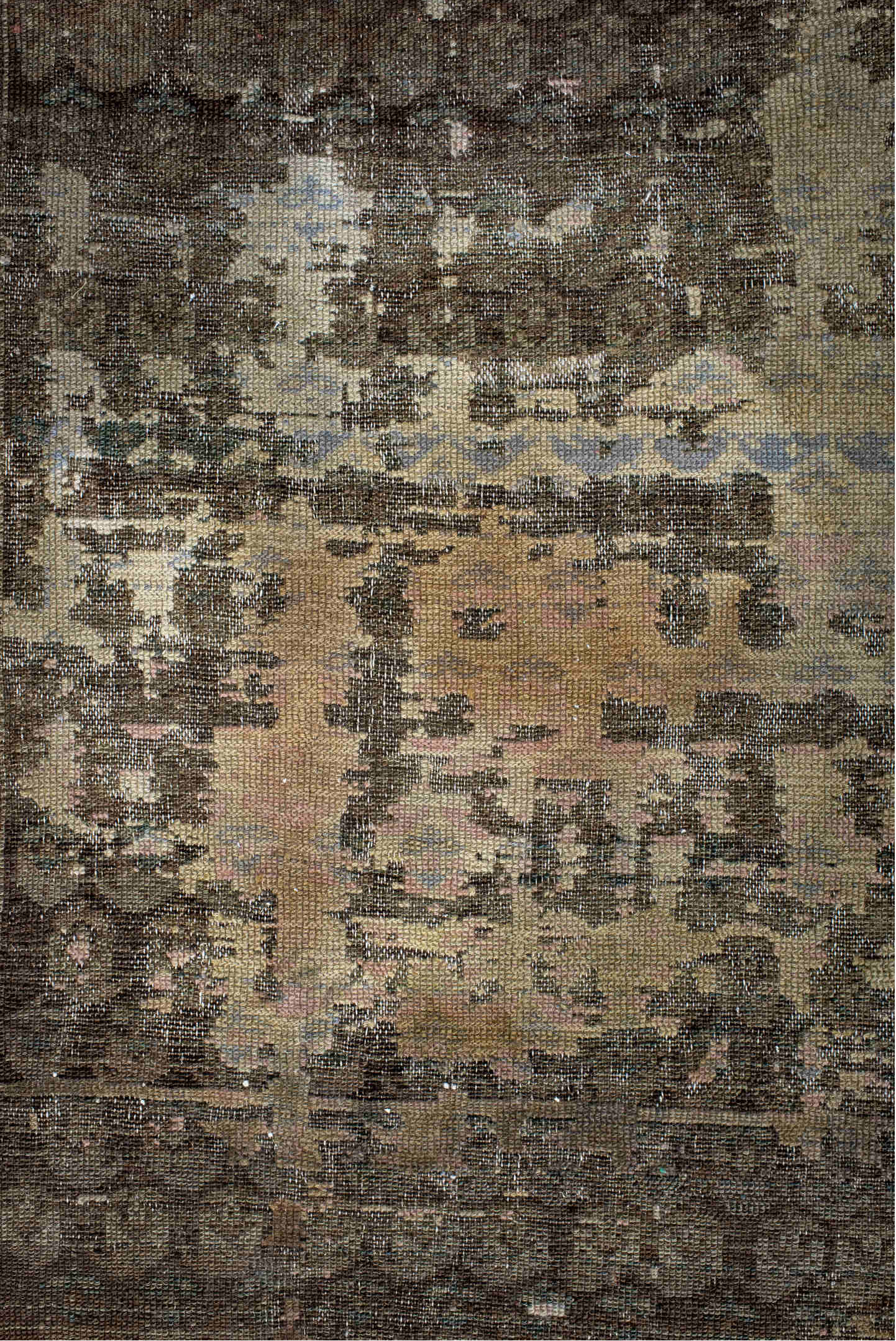 2' x 10' one-of-a-kind handmade vintage Hamadan runner rug. Color palette: gray, brown, light gray, off-white, gainsboro
