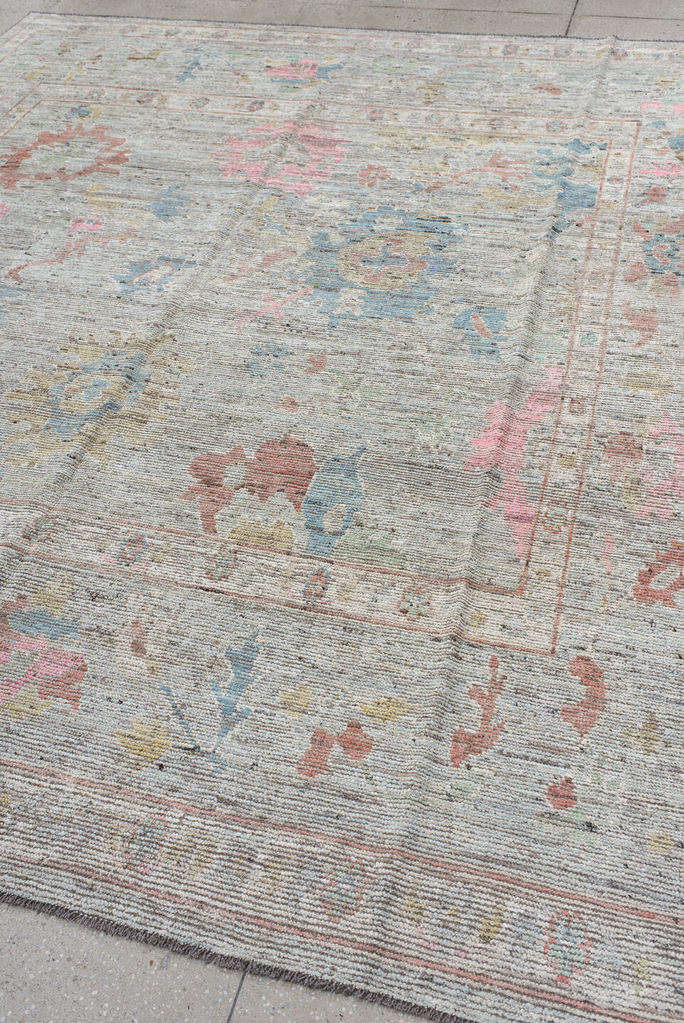 8' x 9' one-of-a-kind handmade vintage Oushak rug. Color palette: brown, dim gray, gainsboro, gray, light blue, light gray