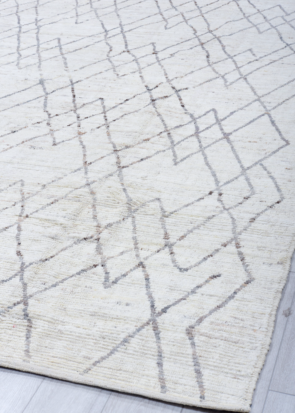 9' x 11' one-of-a-kind handmade vintage Tulu large size rug. Color palette: alice blue, black, blue, dark gray, gainsboro