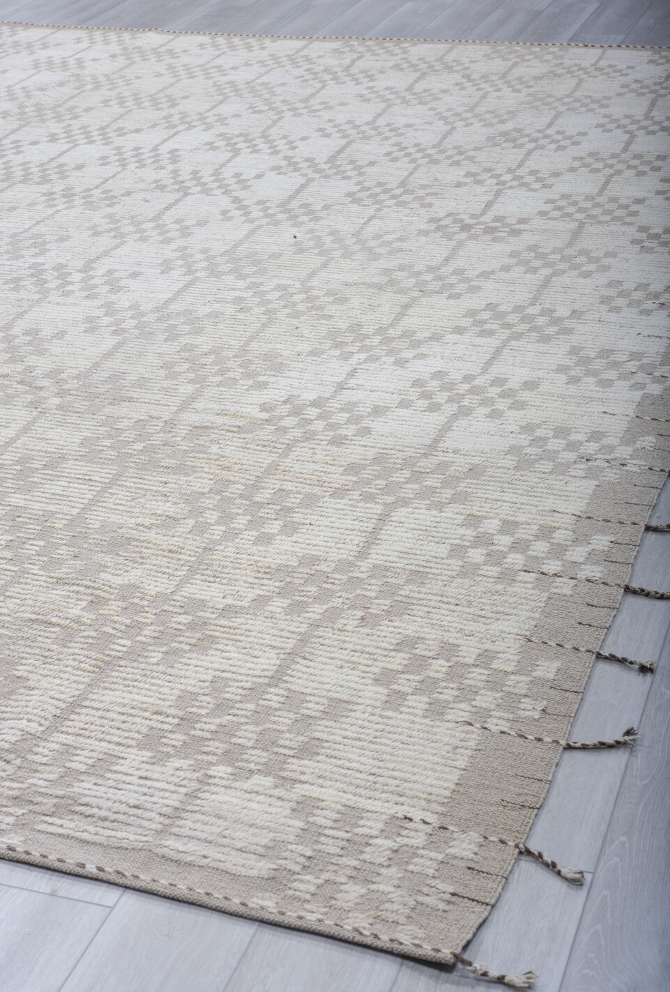 6' x 8' one-of-a-kind handmade vintage Tulu medium size rug. Color palette: black, charcoal, dark gray, dim gray, gainsboro