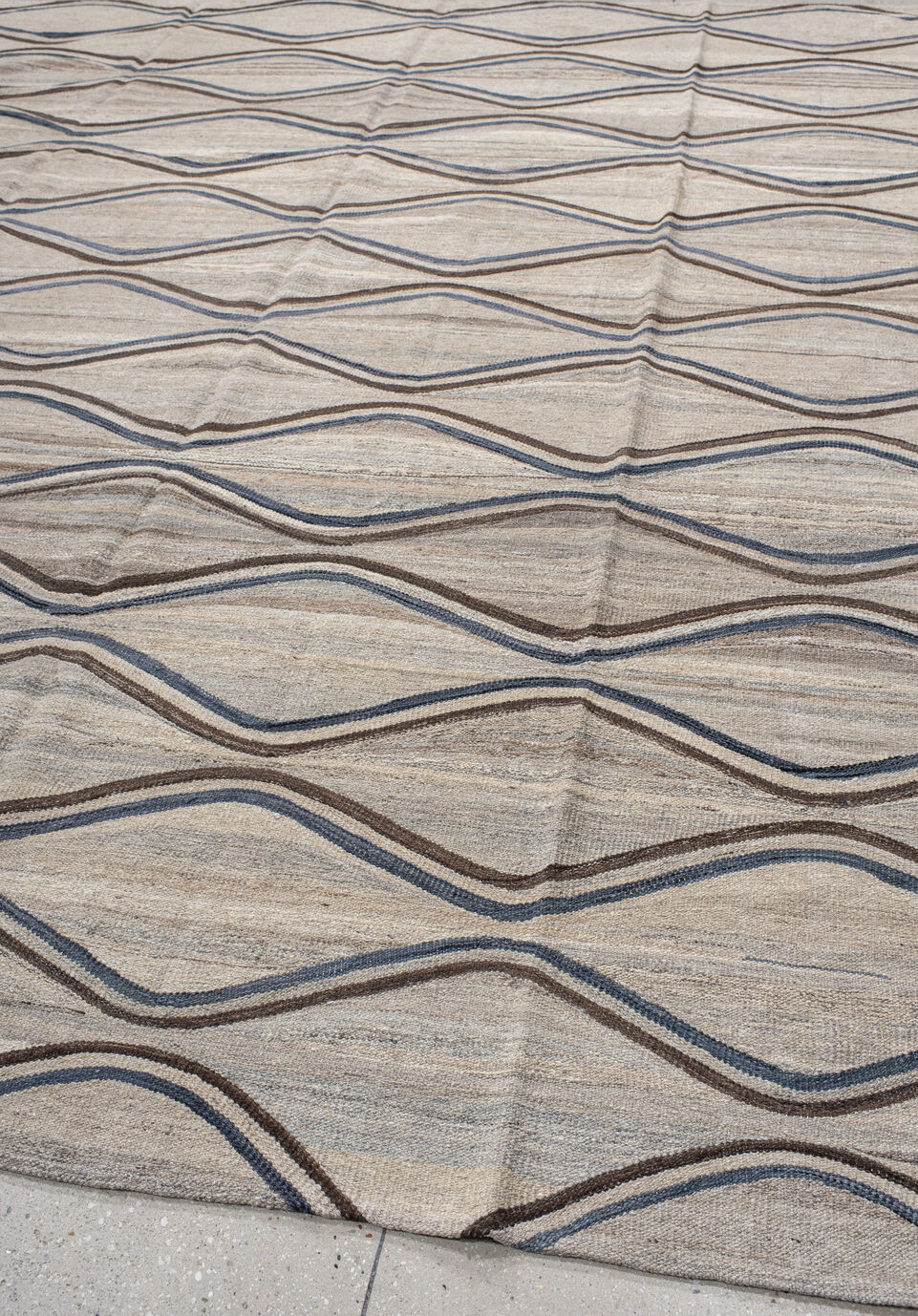 9' x 11' one-of-a-kind handmade vintage Kilim large size rug. Color palette: gray, pink, blue, light gray, off-white