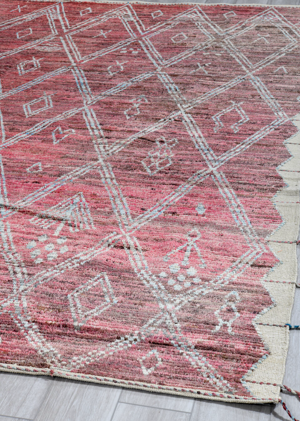 7' x 10' one-of-a-kind handmade vintage Tulu large size rug. Color palette: black, brown, dark gray, gainsboro, gray