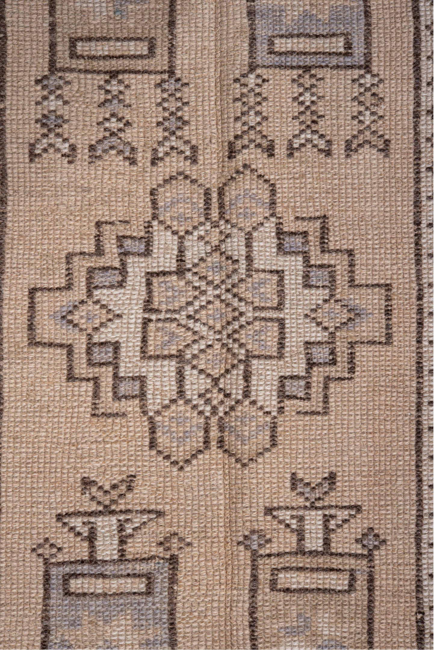 2' x 4' one-of-a-kind handmade vintage Oushak small size rug. Color palette: antiquewhite, brown, gray, light gray, linen