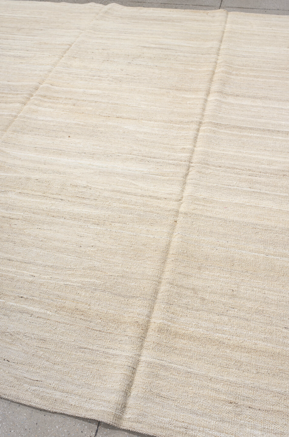 8' x 9' one-of-a-kind handmade vintage Kilim rug. Color palette: antiquewhite, brown, gray, light gray, linen, off-white