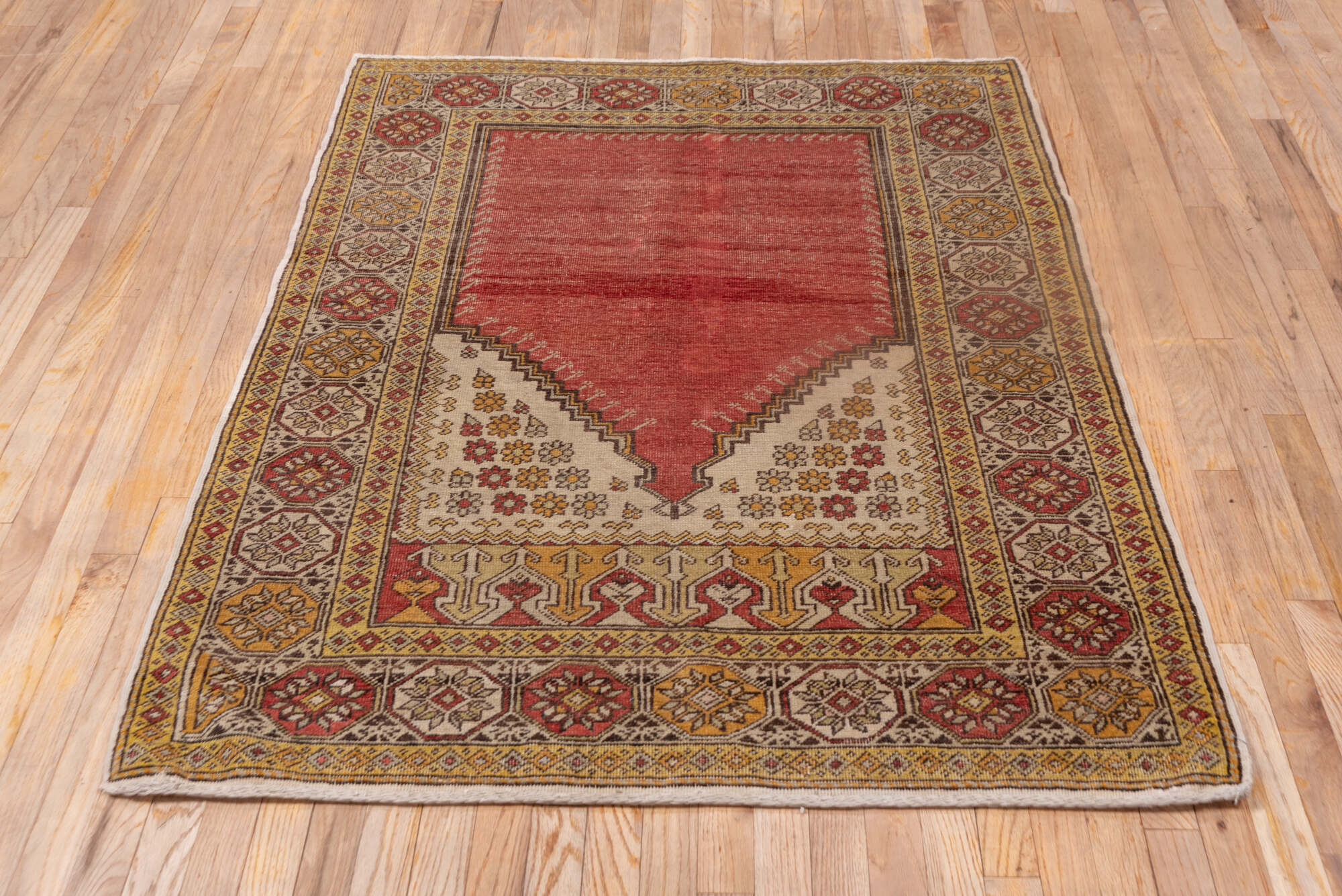 4' x 5' one-of-a-kind handmade vintage Oushak small size rug. Color palette: brown, gray, light gray, off-white, pink, red