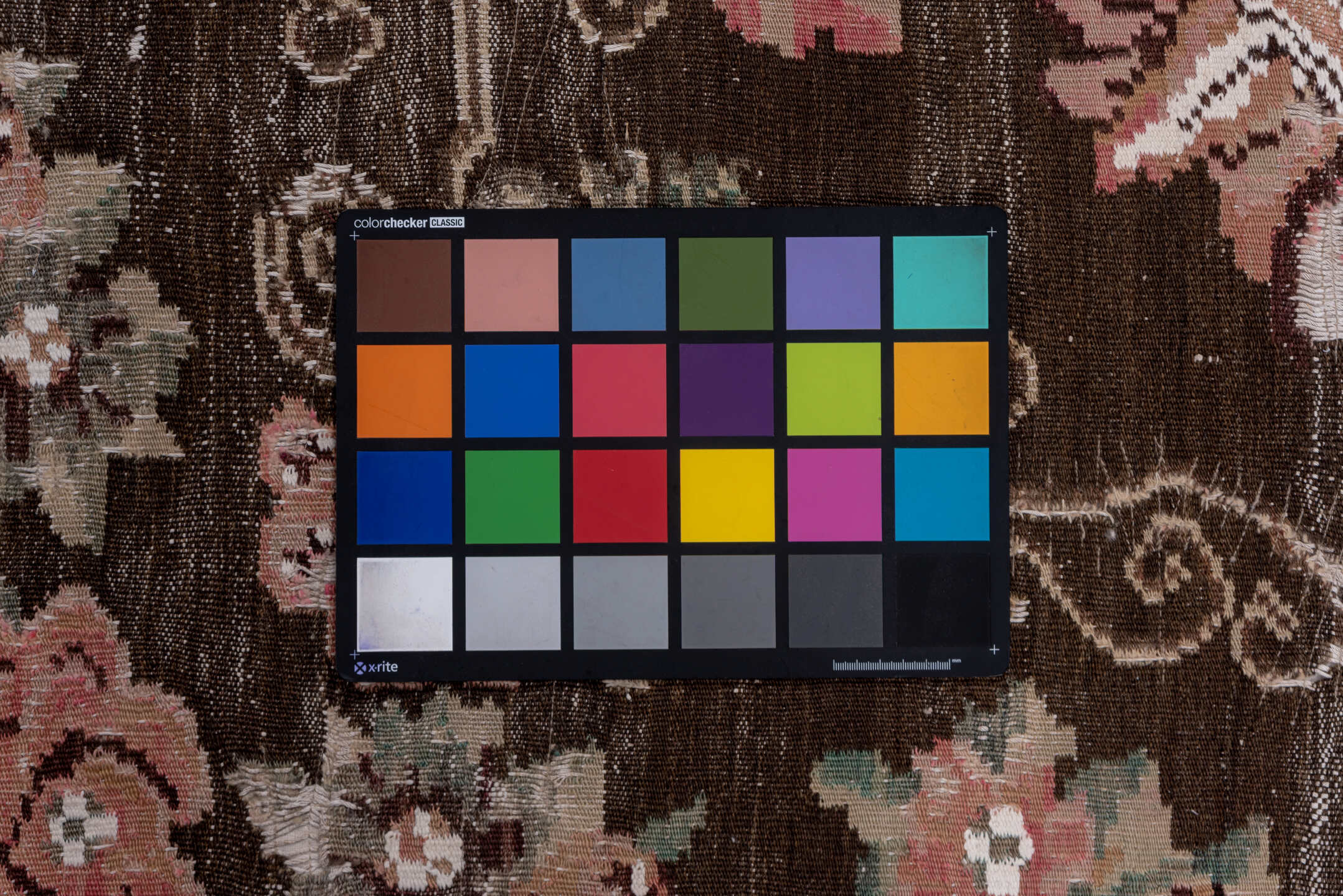 5' x 7' one-of-a-kind handmade vintage Kilim rug. Color palette: gray, red, pink, brown, light gray, off-white, seashell