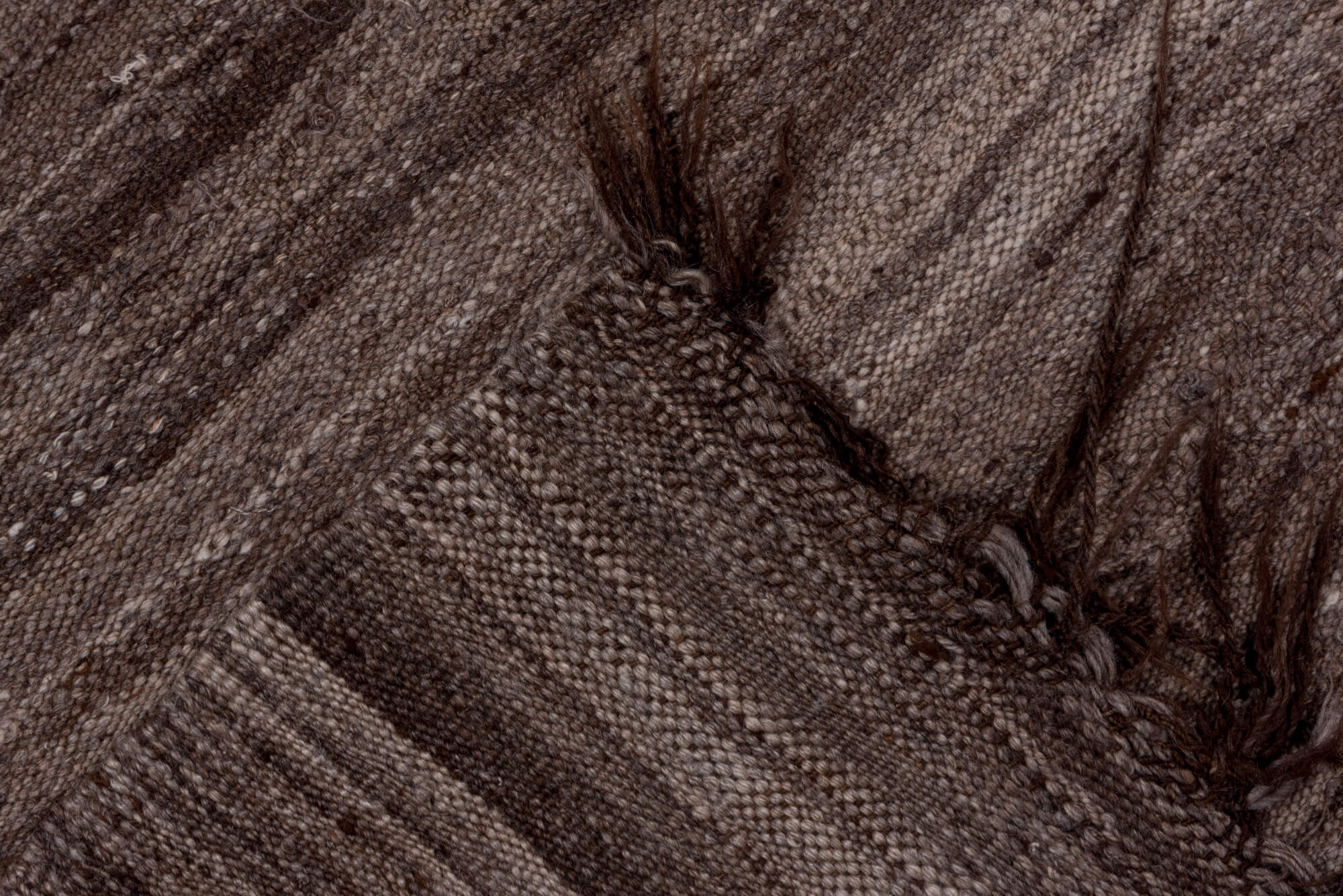 5' x 10' one-of-a-kind handmade vintage Kilim medium size rug. Color palette: brown, gray, light gray, pink