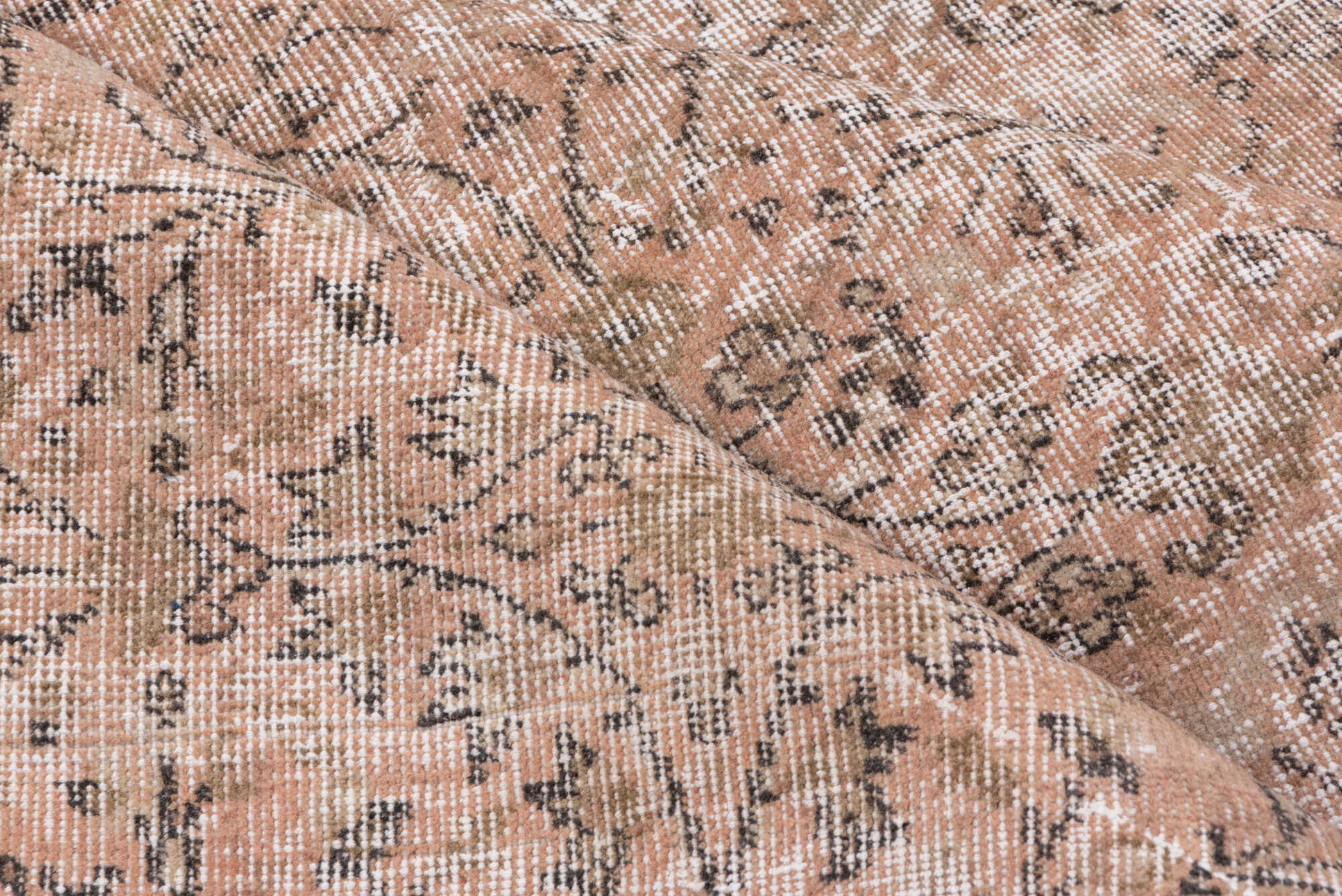 7' x 10' one-of-a-kind handmade vintage Kaisary large size rug. Color palette: brown, gray, light gray, off-white, pink