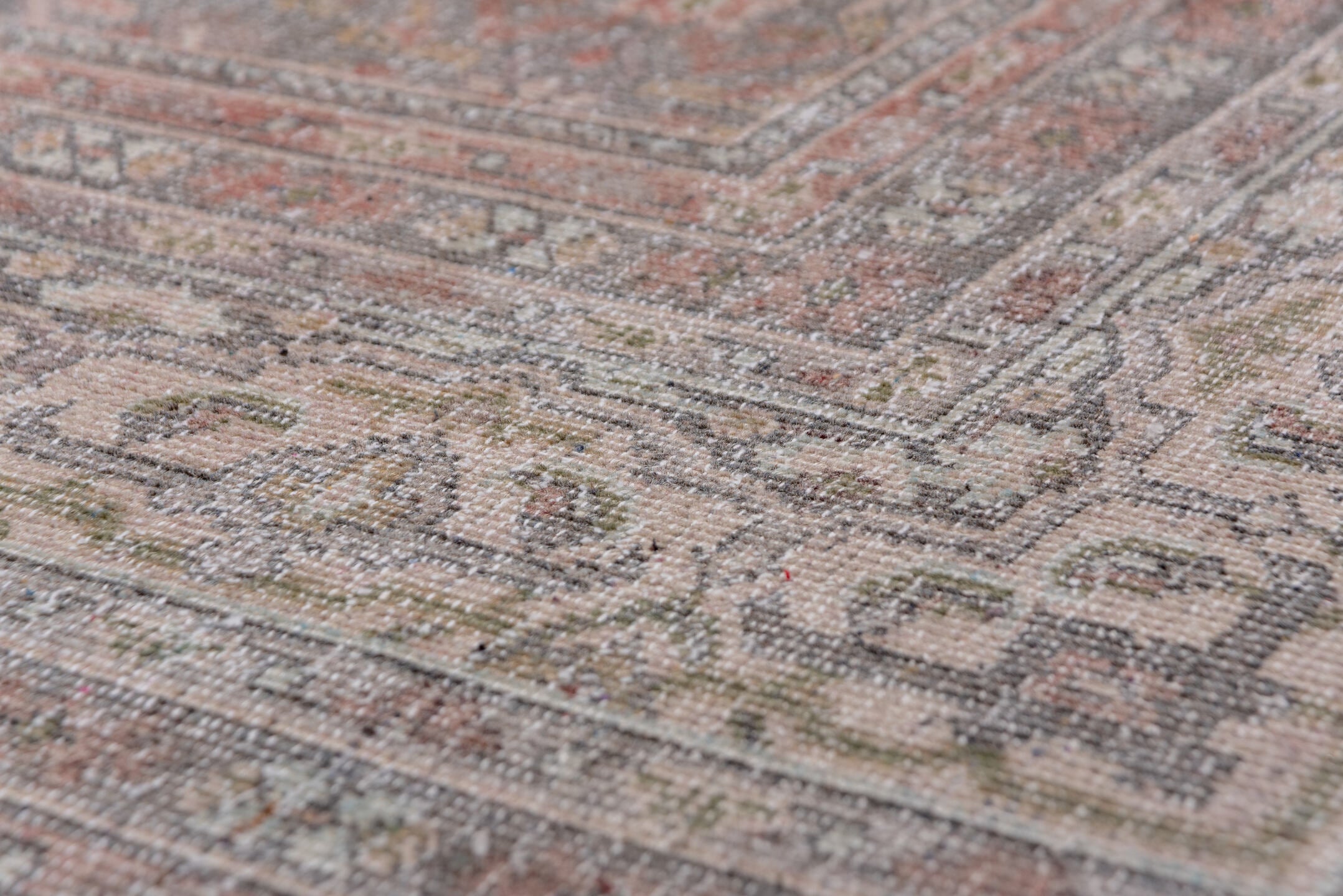 9' x 12' one-of-a-kind handmade vintage Mahal large size rug. Color palette: gray, light gray, off-white, pink, silver