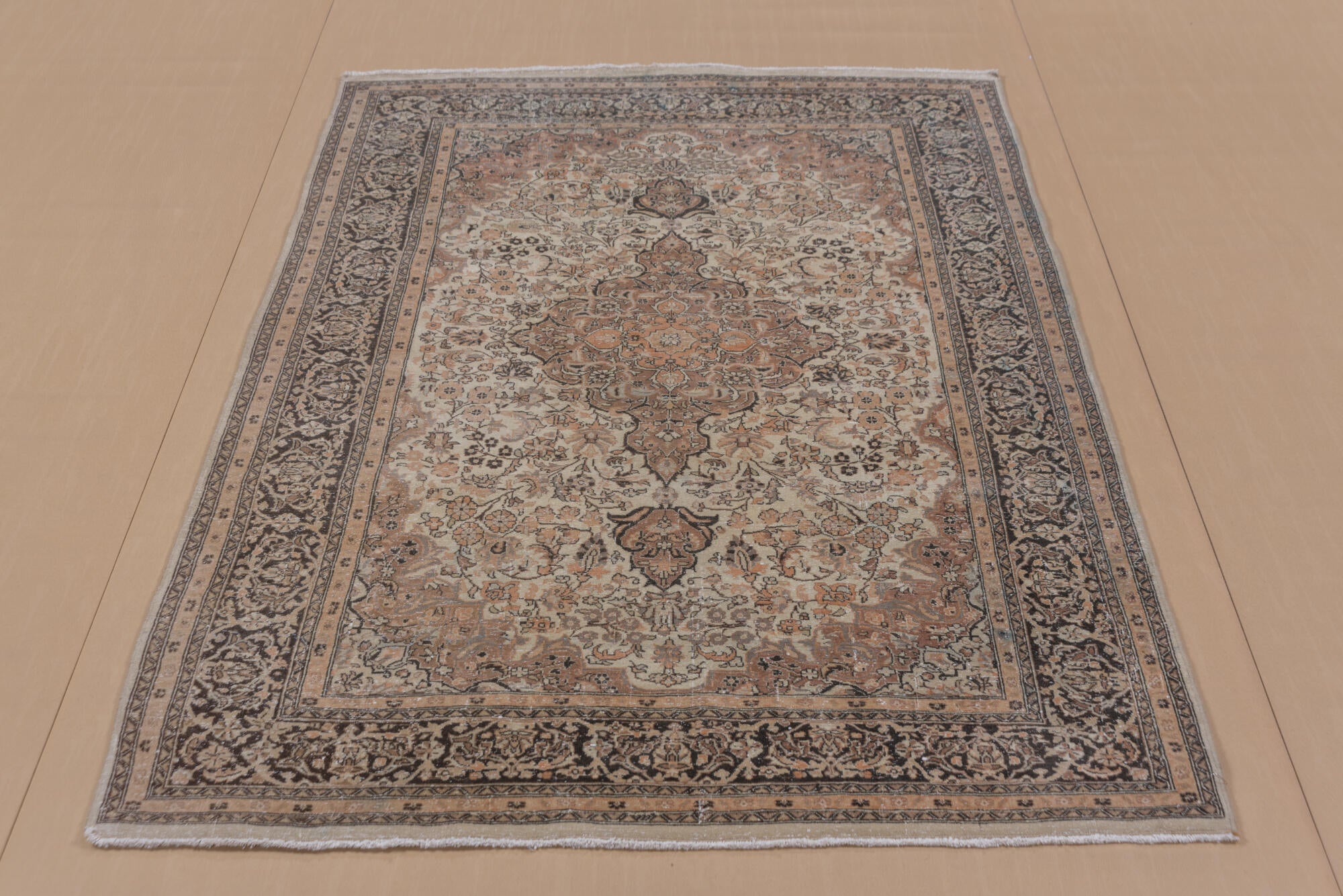 4' x 6' one-of-a-kind handmade vintage Sivas small size rug. Color palette: black, brown, charcoal, gray, light gray, pink